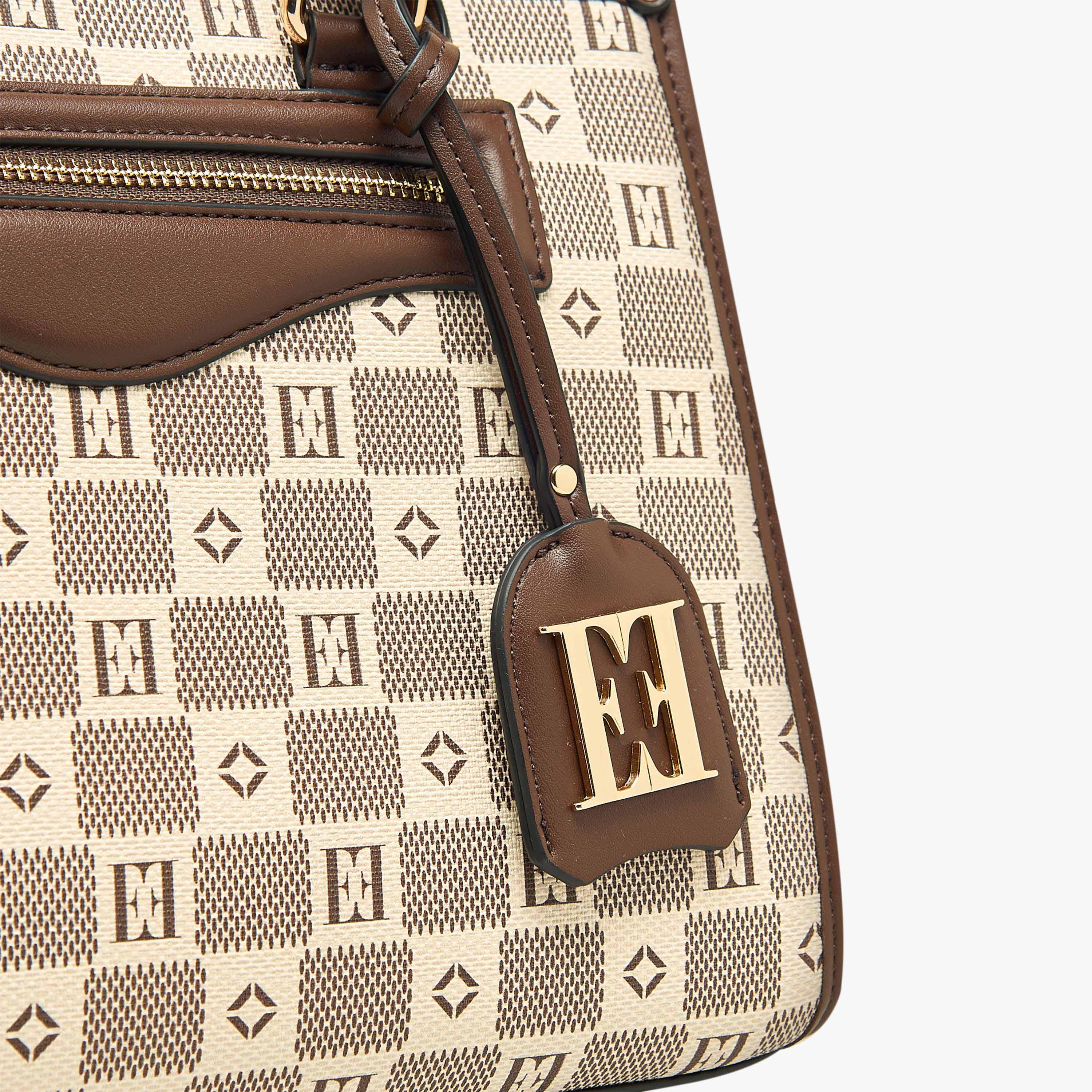 شنطة توتي بسحاب إغلاق ومقابض مزدوجة وطبعات مونوجرام من إيل-women-bagsandwallets-handbags-image-6