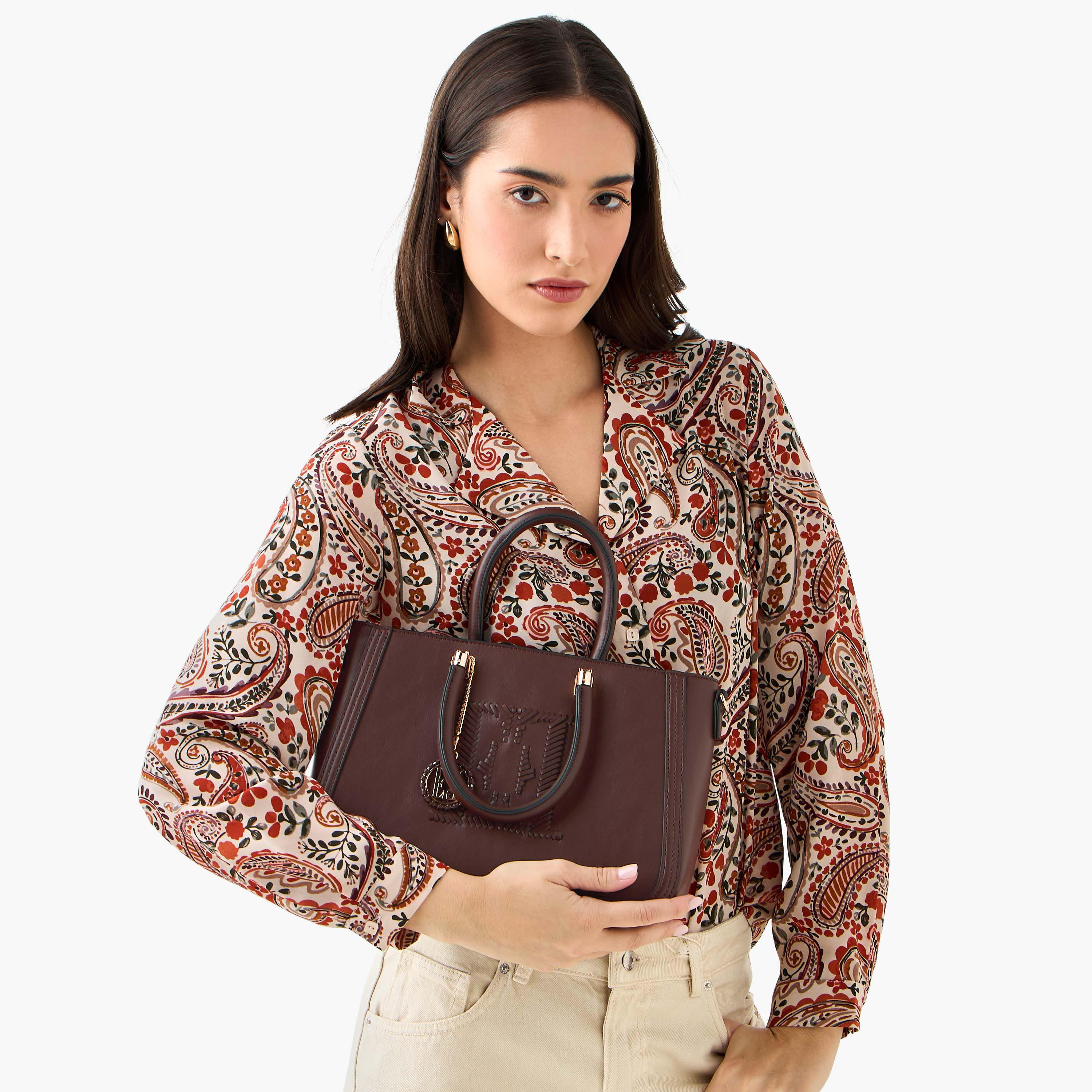 شنطة توتي بتفاصيل خياطة وسحّاب إغلاق من إيل-women-bagsandwallets-handbags-image-9