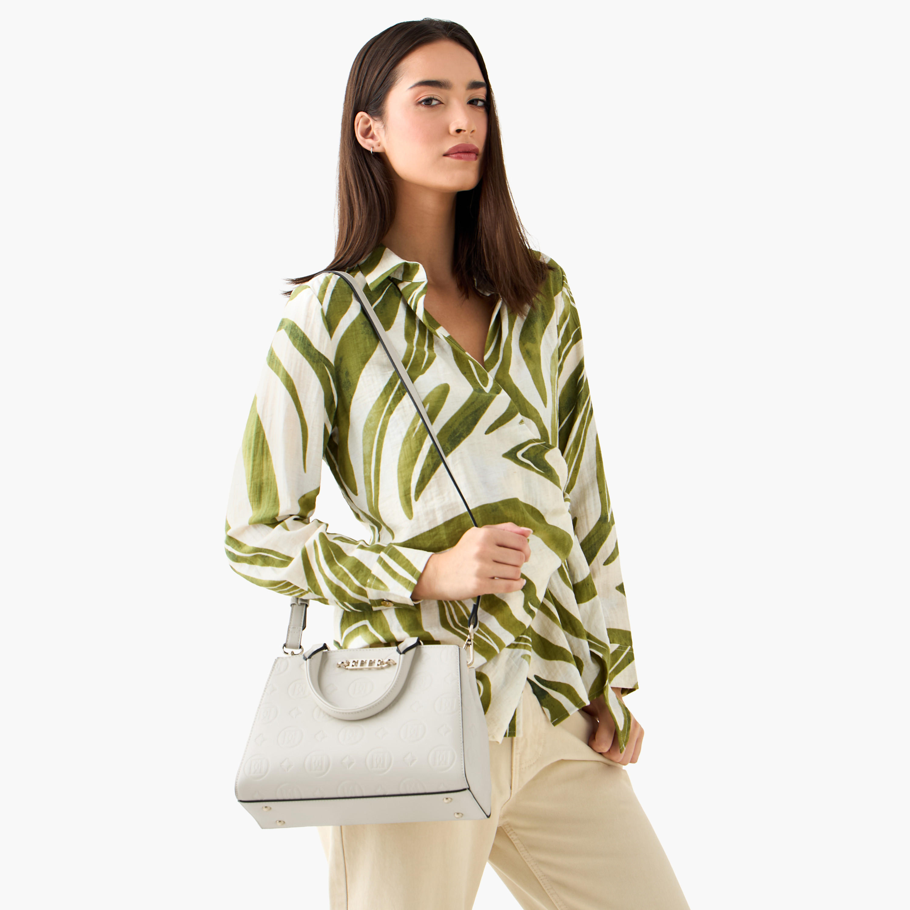 شنطة توتي بنقوش مونوجرام ومقبض مزدوج من إيل-women-bagsandwallets-handbags-image-3