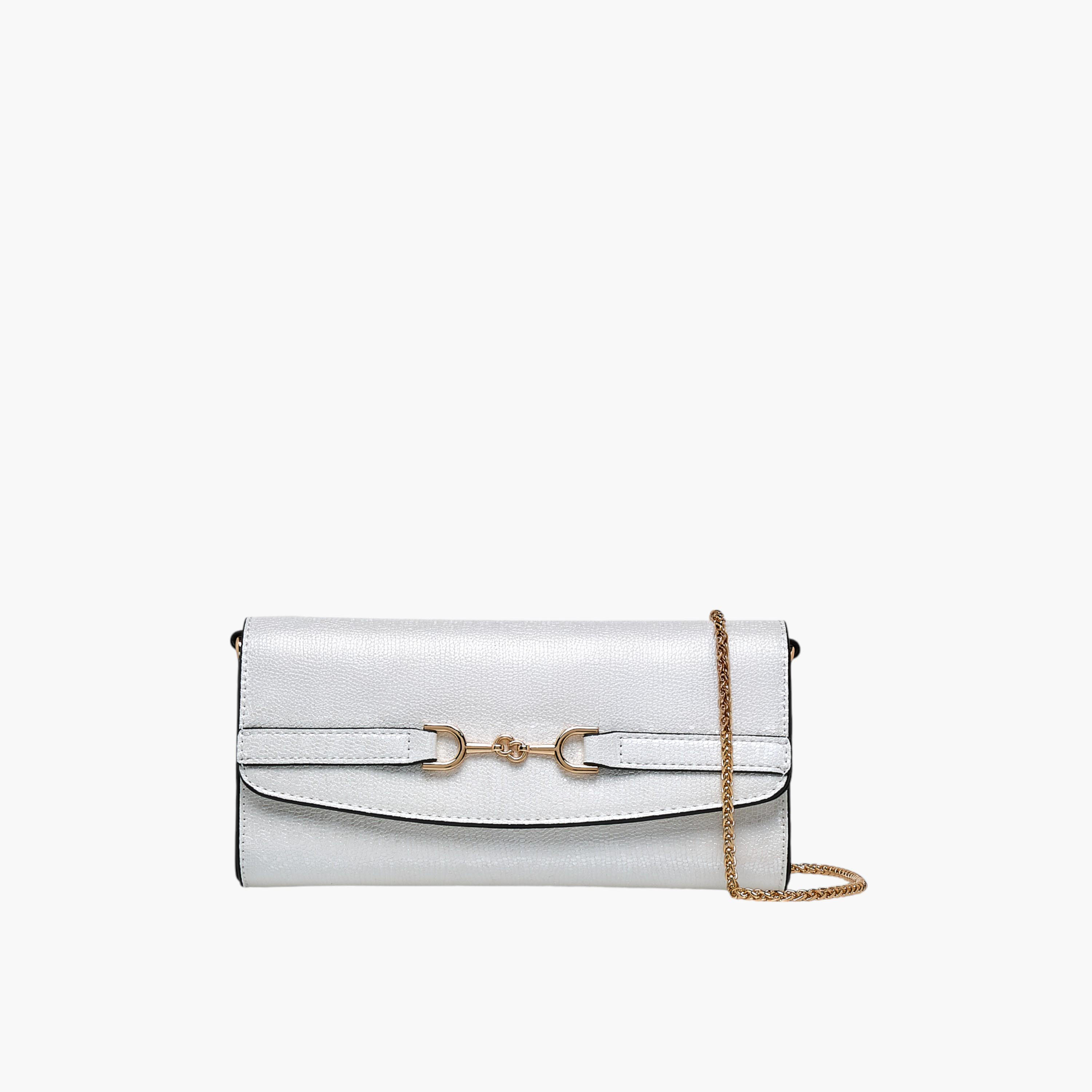 شنطة كروس بودي بملمس ميتاليك بارز مع حزام سلسلة وزر إغلاق من سيليست-women-bagsandwallets-handbags-image-1