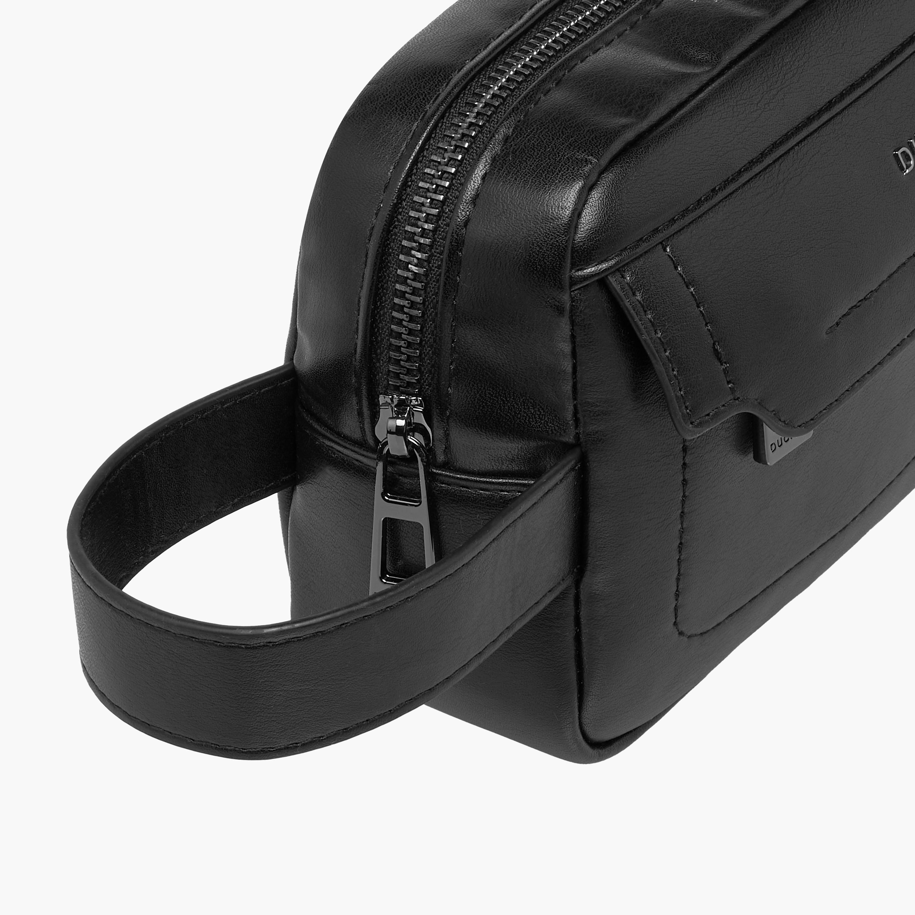 شنطة صغيرة بسحاب إغلاق من دوتشيني-men-bags-image-4