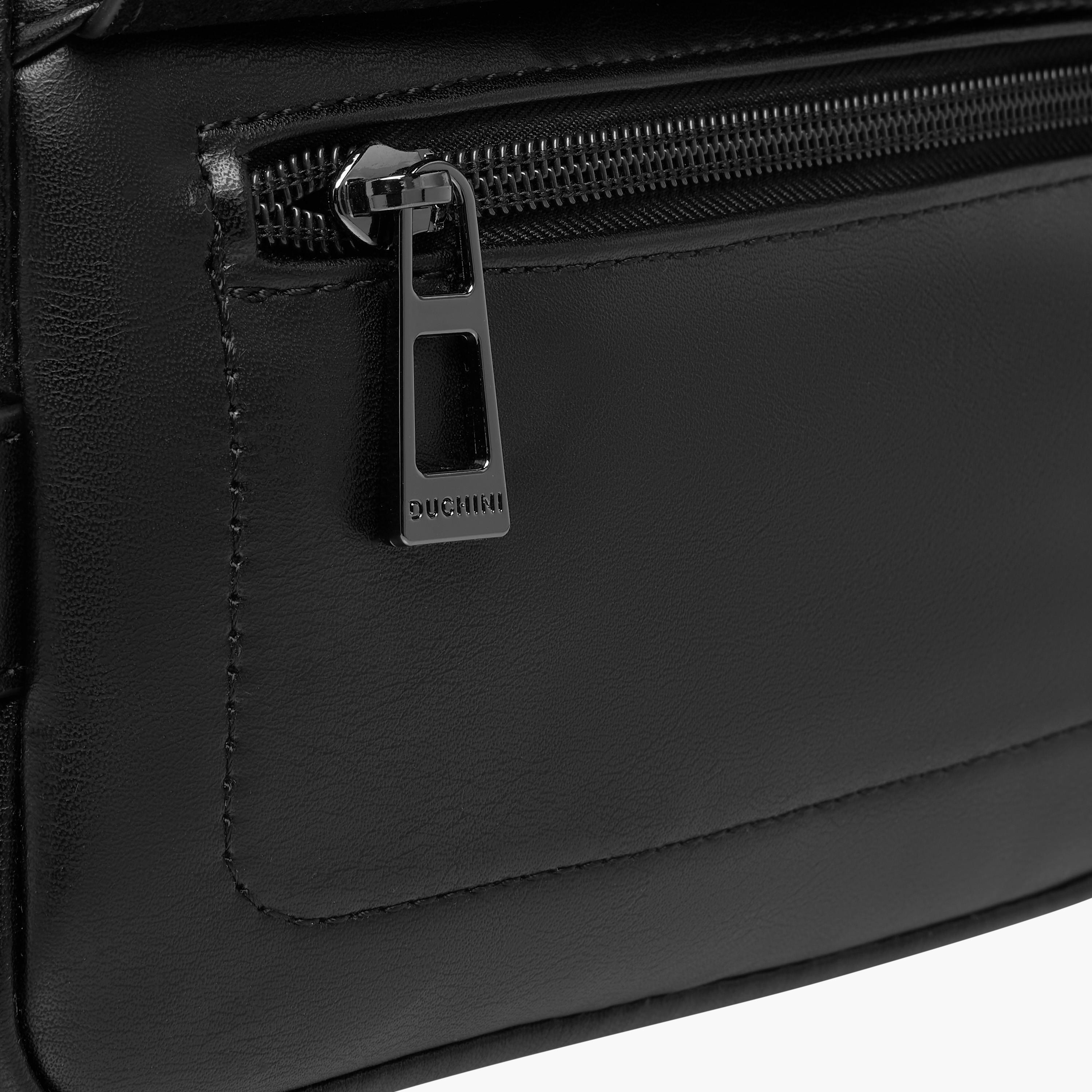 شنطة صغيرة بسحاب إغلاق من دوتشيني-men-bags-image-6