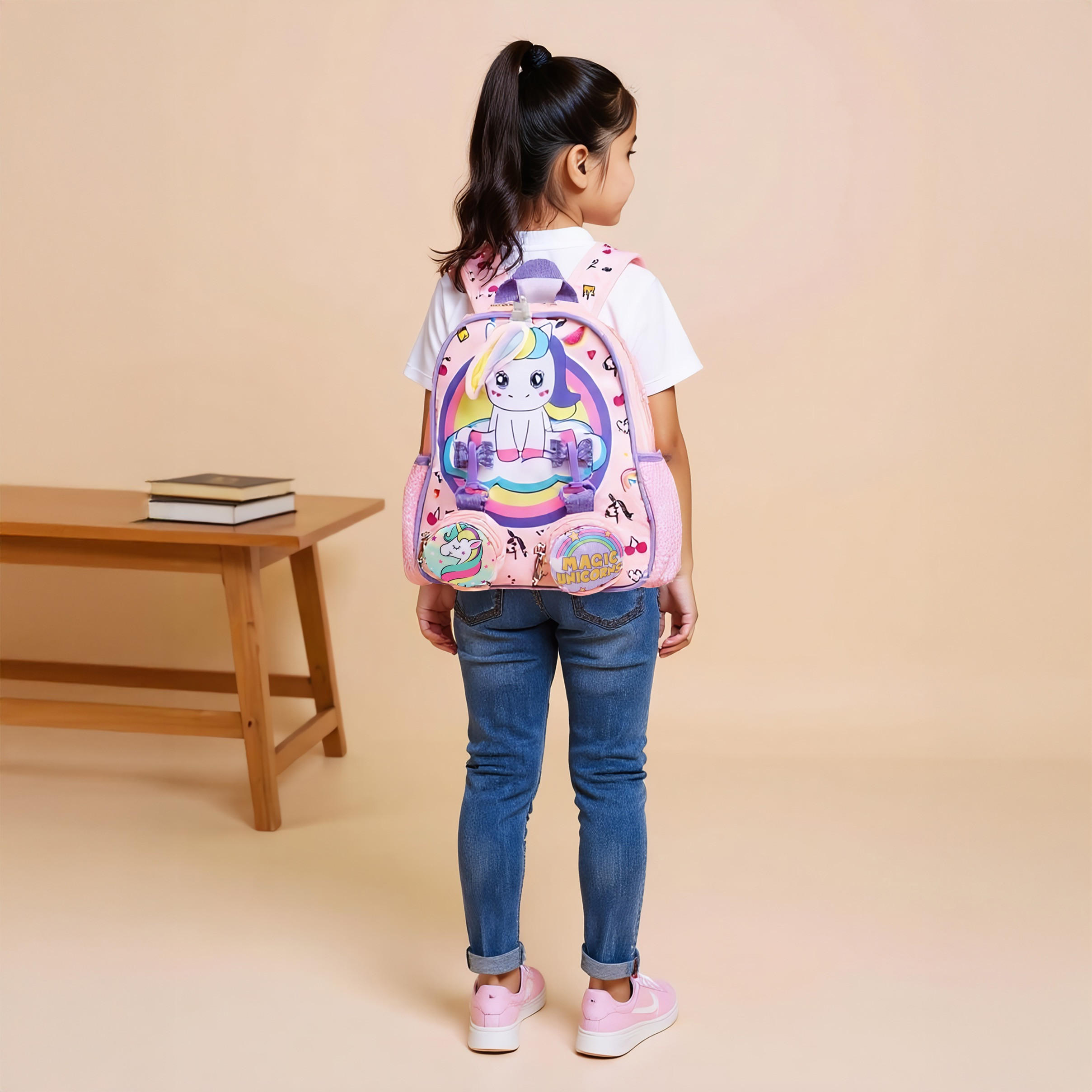 شنطة ظهر بحمالات كتف وشنط صغيرة قابلة للفصل وطبعات يونيكورن - 26×10×28 سم-school-bagsandbackpacks-backpacks-image-3