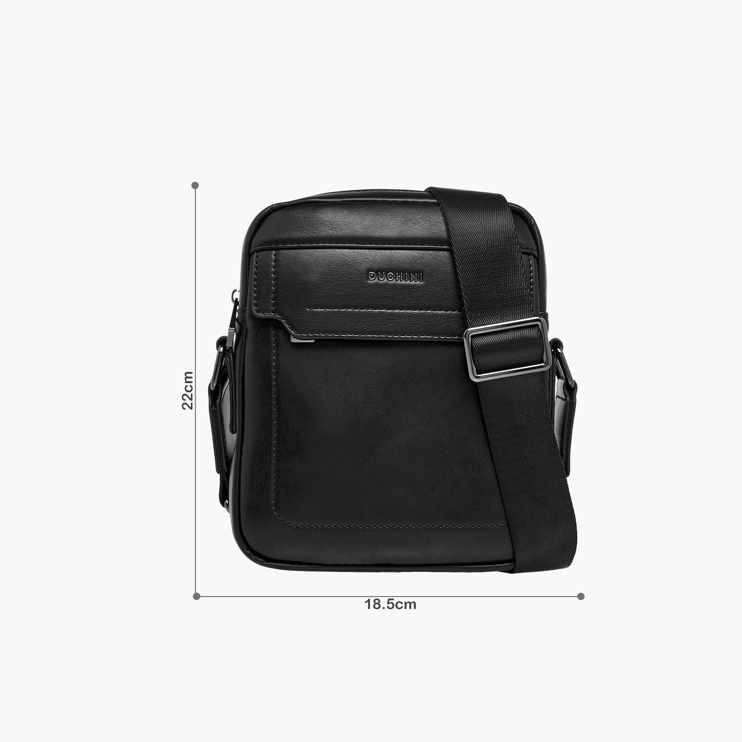 شنطة كروس بودي سادة بحزام قابل للتعديل وسحاب إغلاق من دوتشيني-men-bags-image-7