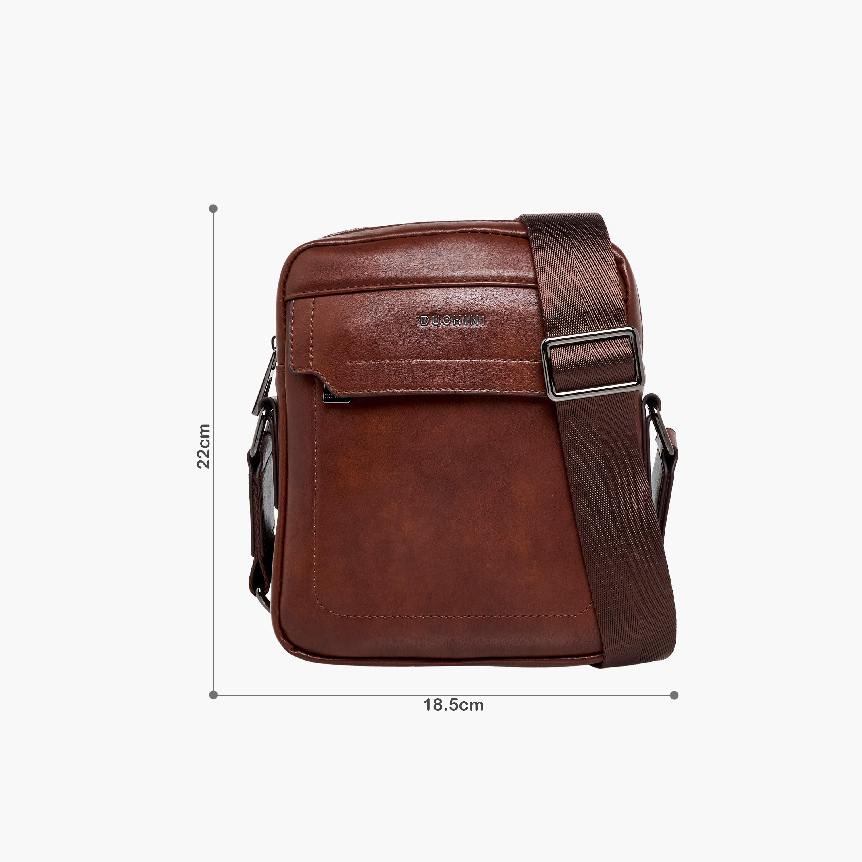 شنطة كروس بودي سادة بحزام قابل للتعديل وسحاب إغلاق من دوتشيني-men-bags-image-7