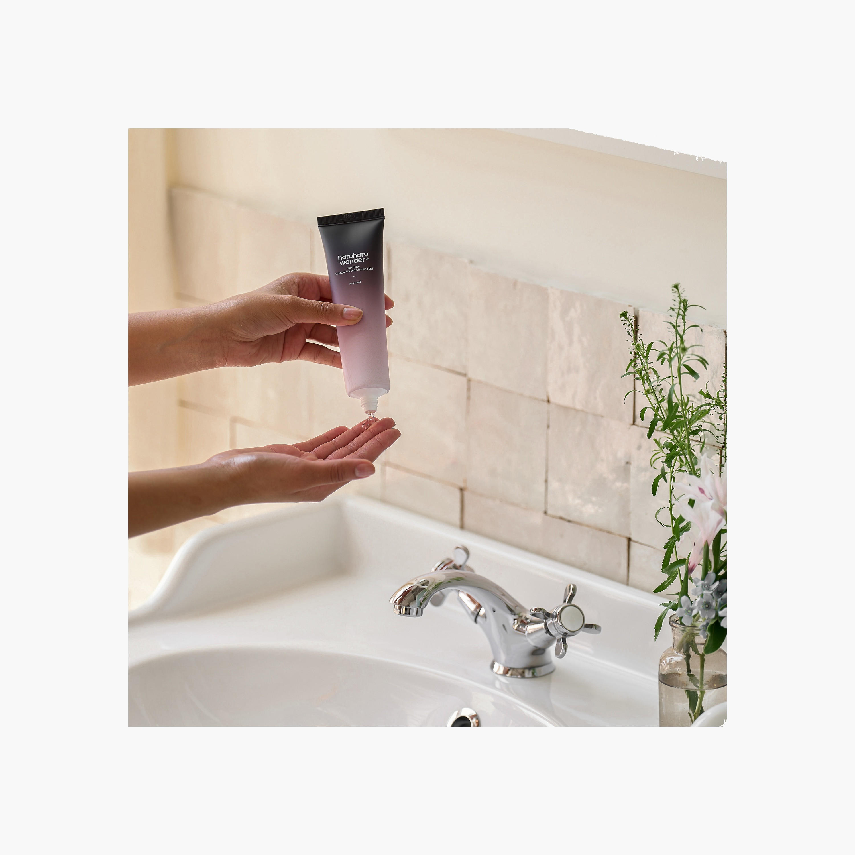 جل التنظيف المرطب والناعم من هاروهارو وندر-beautyandpersonalcare-kbeauty-skin-cleansers-facewashandcleansers-image-2
