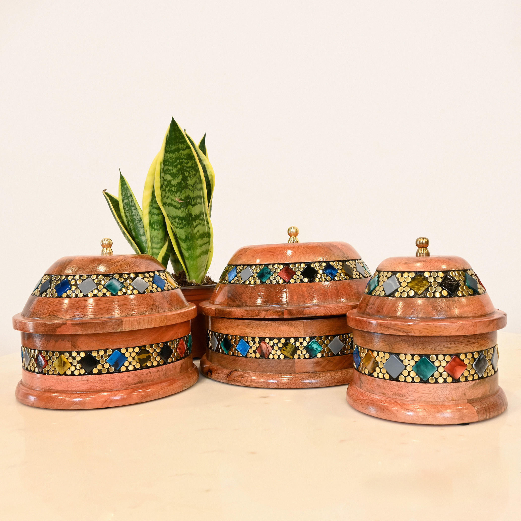صندوق ديكور خشب مزين من لايف ستايل - 27 سم-household-decor-boxesandtrays-image-4