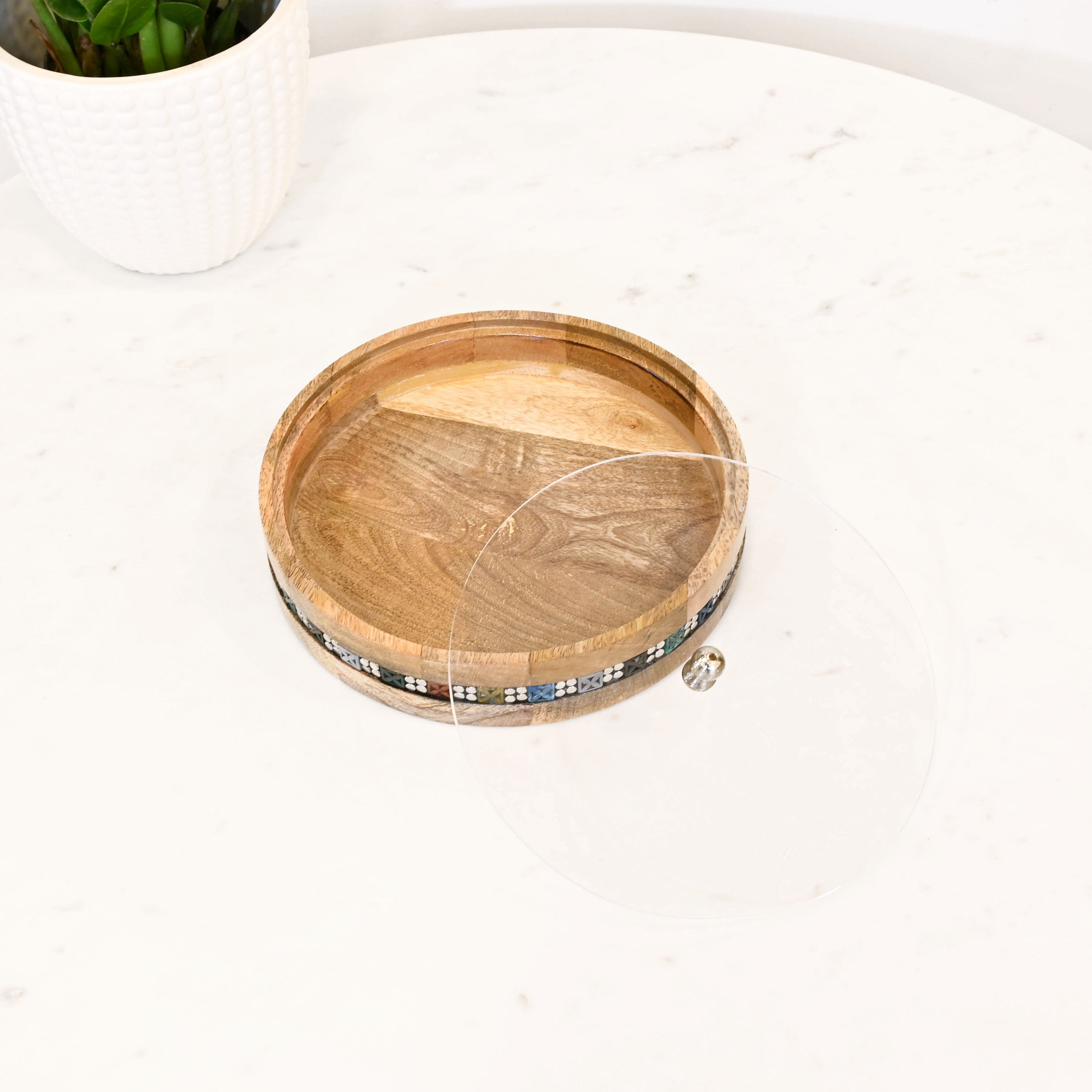 صندوق خشب مزيّن بغطاء من لايف ستايل-household-decor-boxesandtrays-image-3