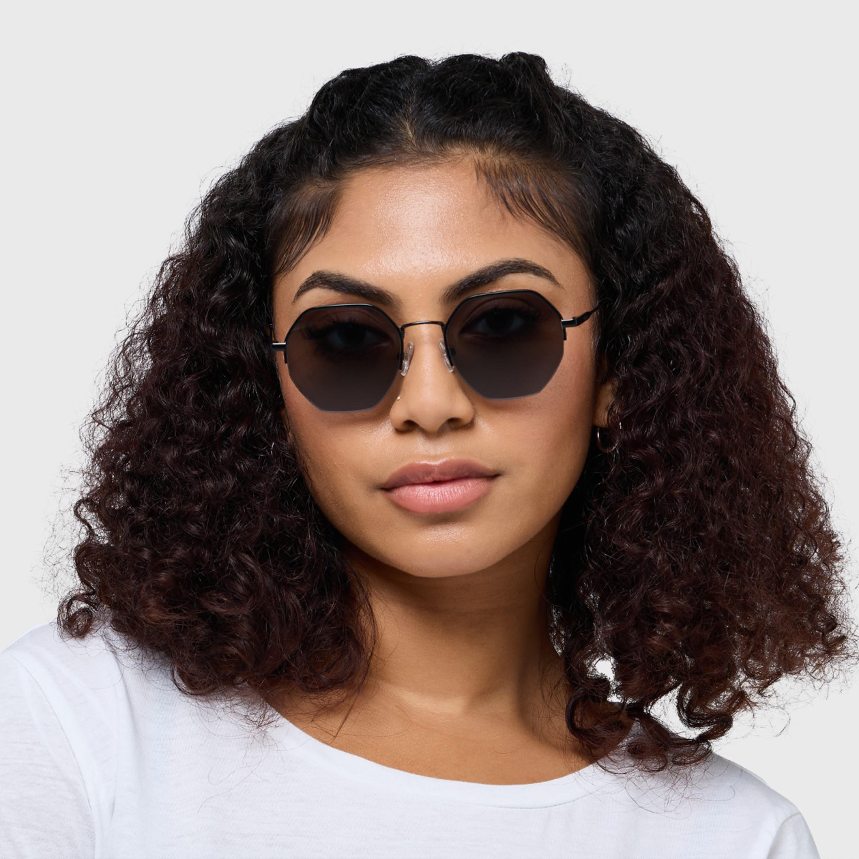 30صندايز-  نظارة شمسية أزورو سوداء بتصميم هندسي 50 مم su100101-30s-000305-0101-50-men-sunglasses-image-7