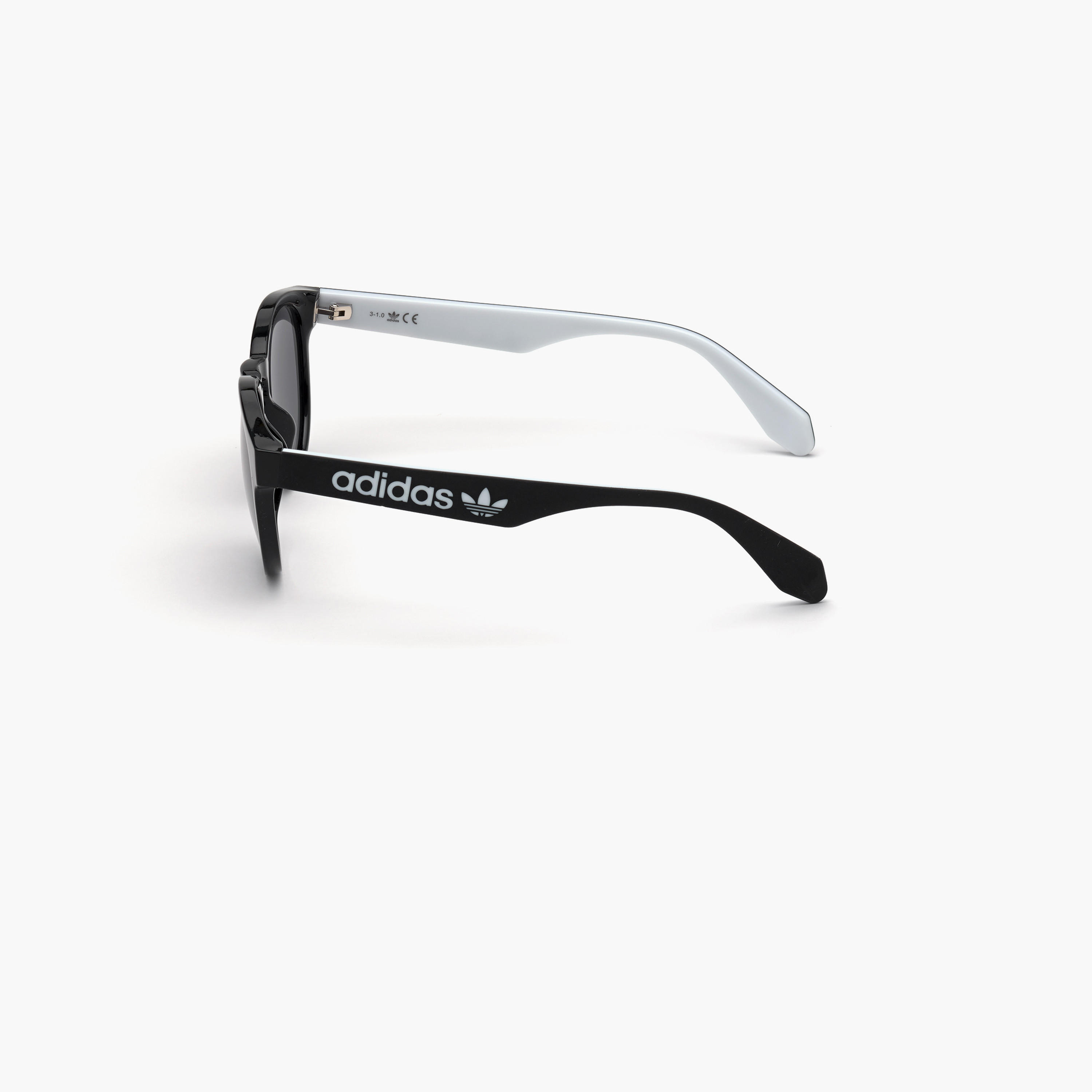 أديداس نظارة شمسية بيضاوية لون دخاني 52مم OR002501A52-men-sunglasses-image-5