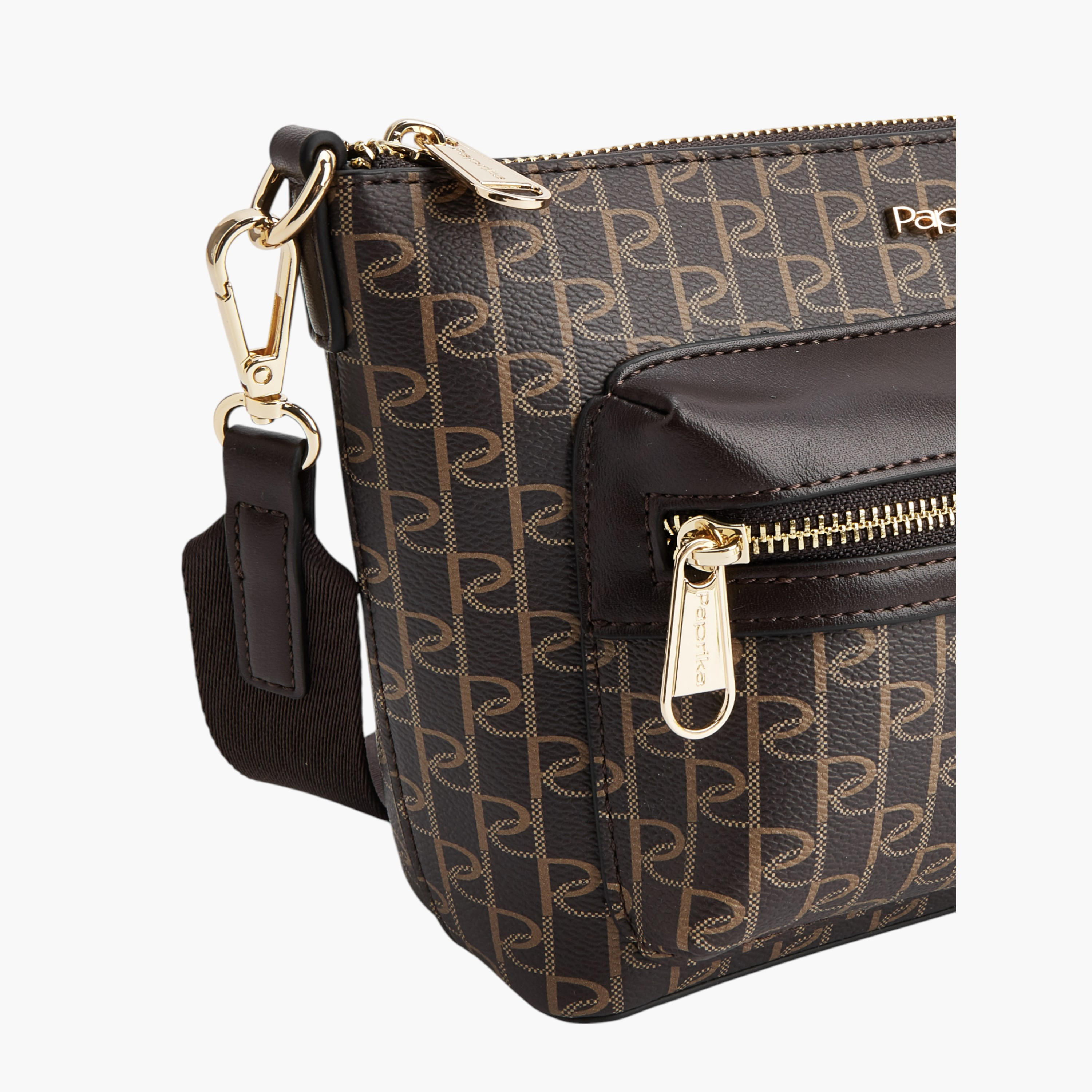 شنطة كروس بودي بطبعات مونوجرام وبحزام قابل للفصل وسحاب إغلاق من بابريكا-women-bagsandwallets-handbags-image-4