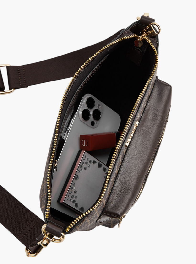 شنطة كروس بودي بطبعات مونوجرام وبحزام قابل للفصل وسحاب إغلاق من بابريكا-women-bagsandwallets-handbags-image-7