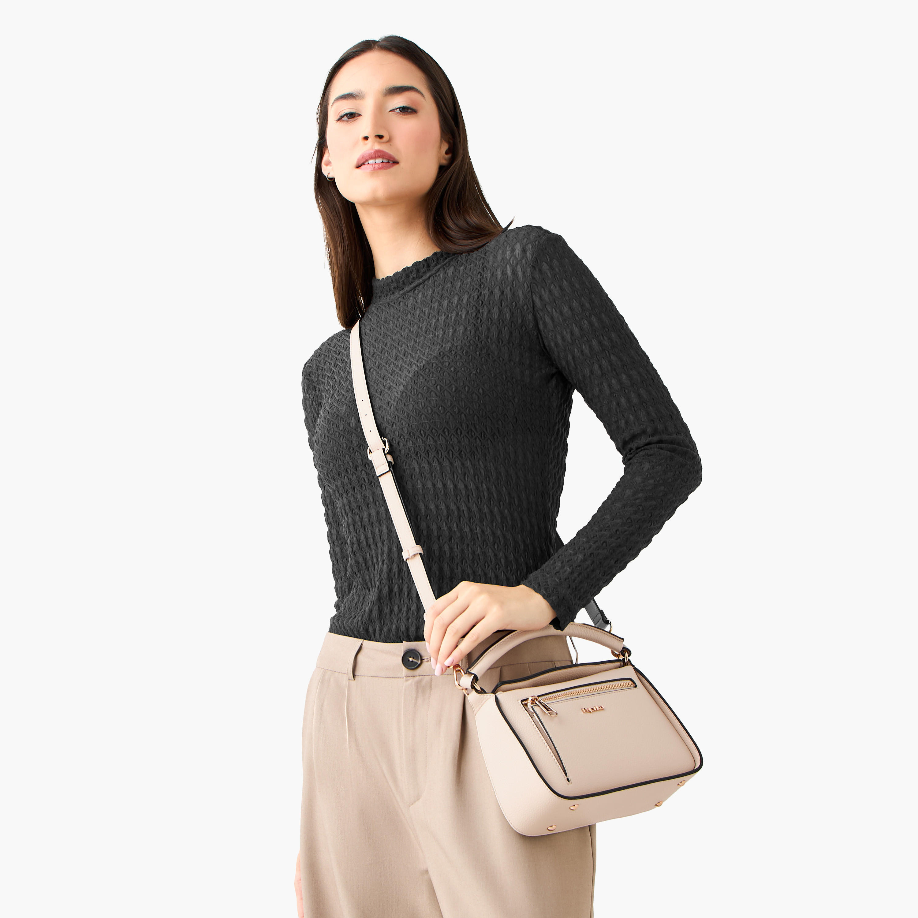 شنطة كروس بودي بارزة الملمس بحزام قابل للتعديل وزر إغلاق من بابريكا-women-bagsandwallets-handbags-image-2