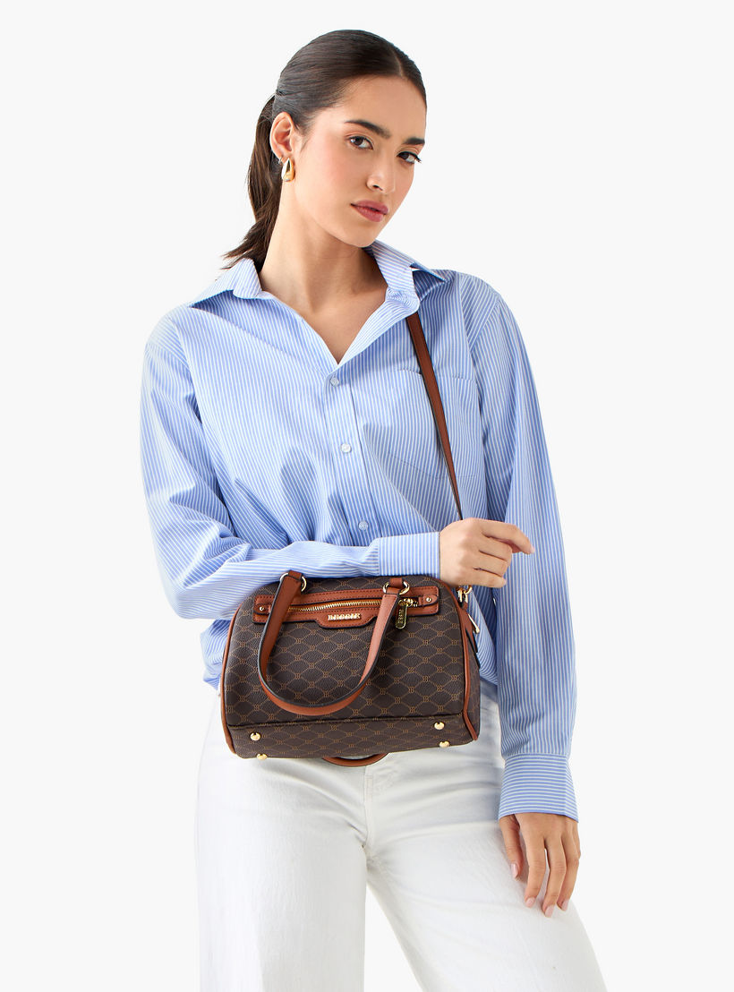 شنطة كروس بودي بمقابض مزدوجة وطبعات مونوجرام من بيسي لندن-women-bagsandwallets-handbags-image-2
