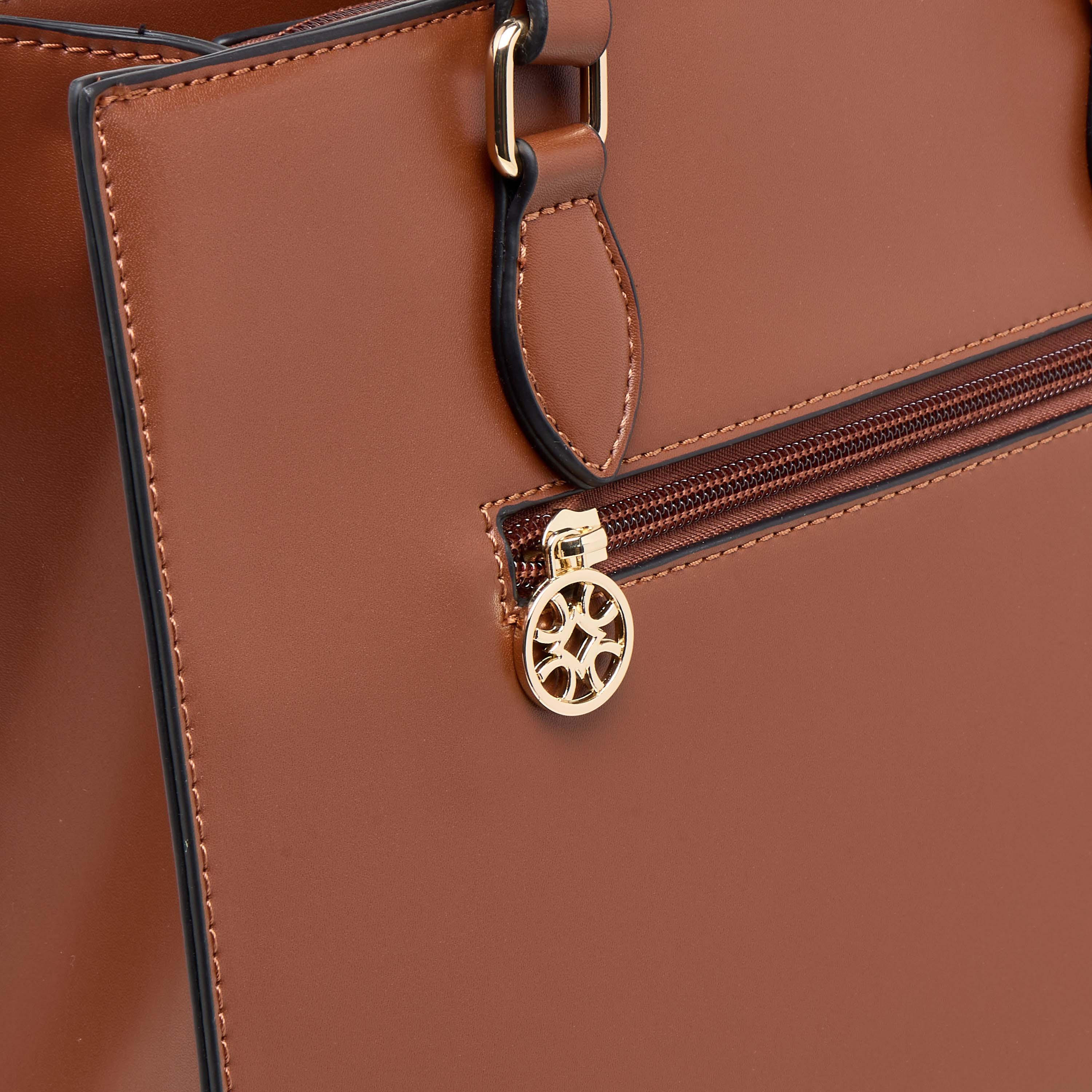 شنطة توت بارزة الملمس بمقابض مزدوجة وسحاب إغلاق من ساشا-women-bagsandwallets-handbags-image-6