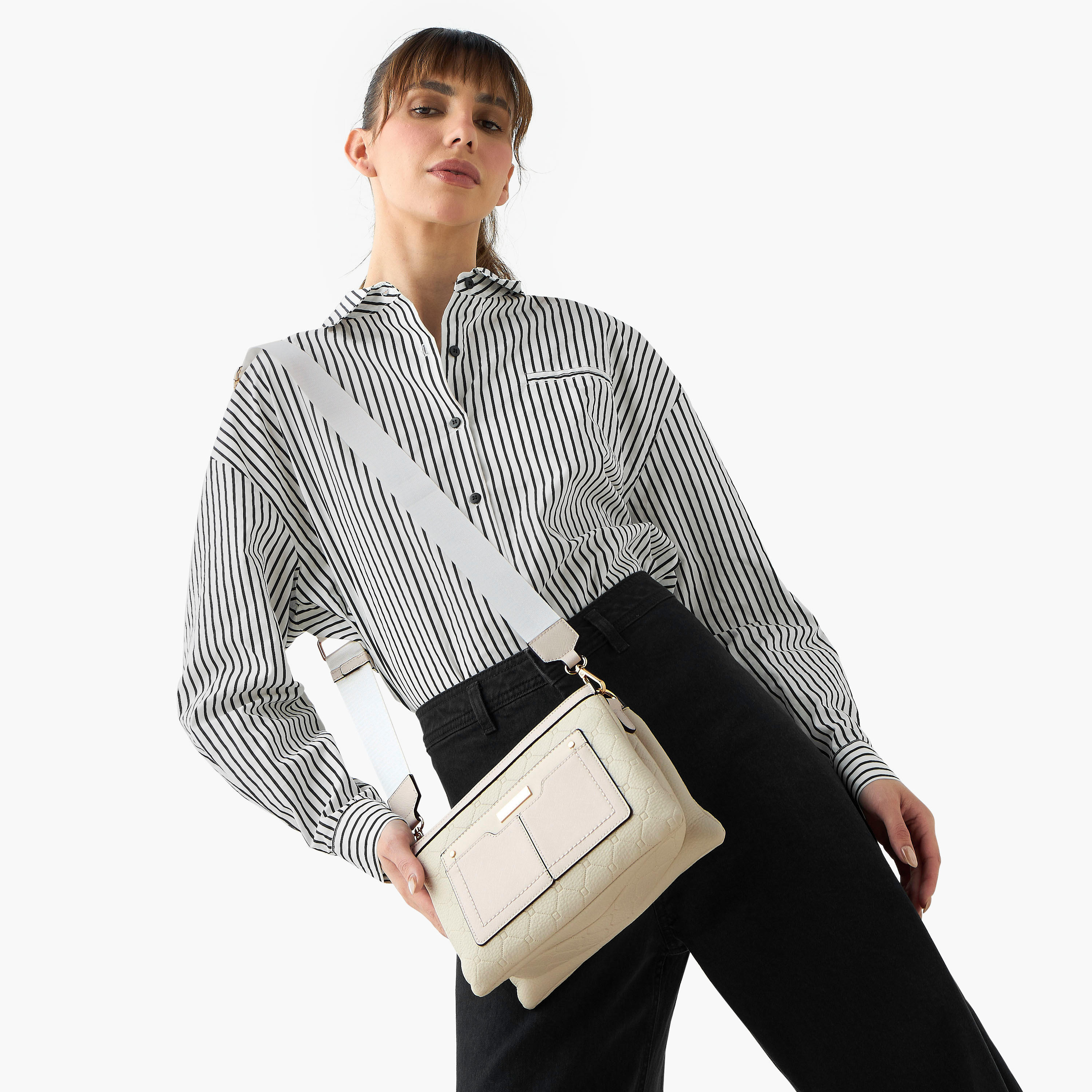 شنطة كروس بودي منقوشة مع شنطة صغيرة من ساشا-women-bagsandwallets-handbags-image-2