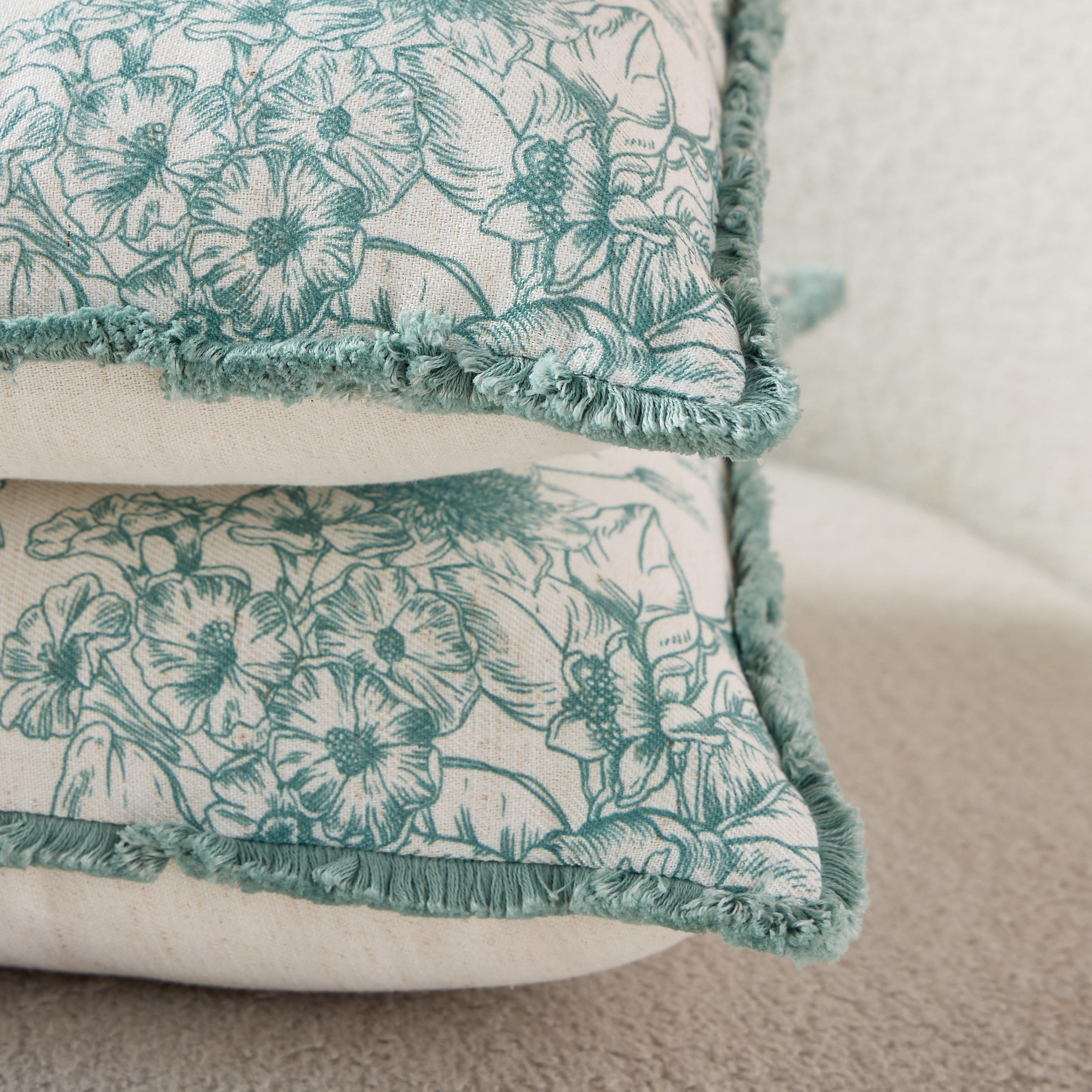 Printed 2-Piece Cushion Cover with Fringe Set - 45x45 cms-household-cushionsandthrows-filledcushions-decorativecushions-image-4