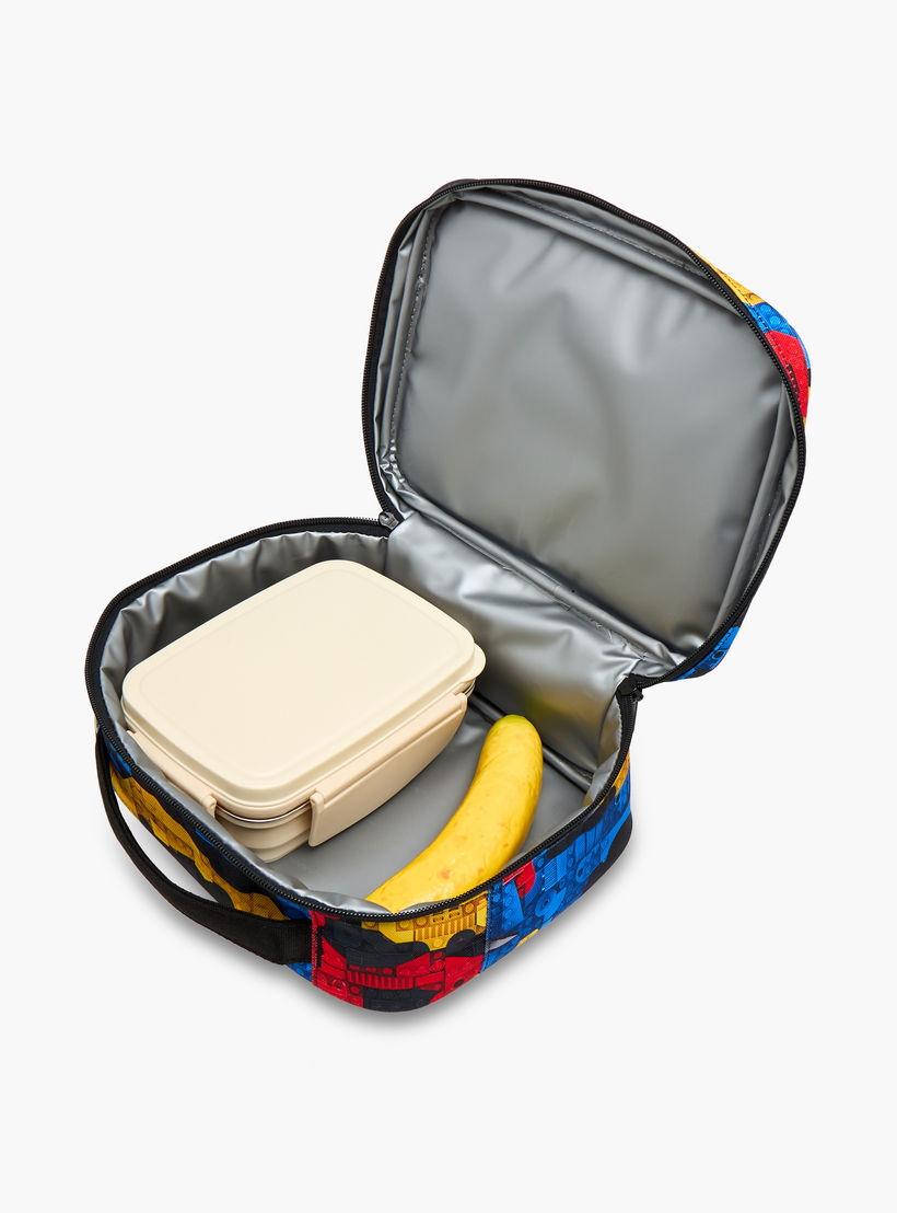 شنطة غداء بسحاب إغلاق وطبعات ليجو من هيرشيل سبلاي كو-school-lunchessentials-lunchbags-image-9