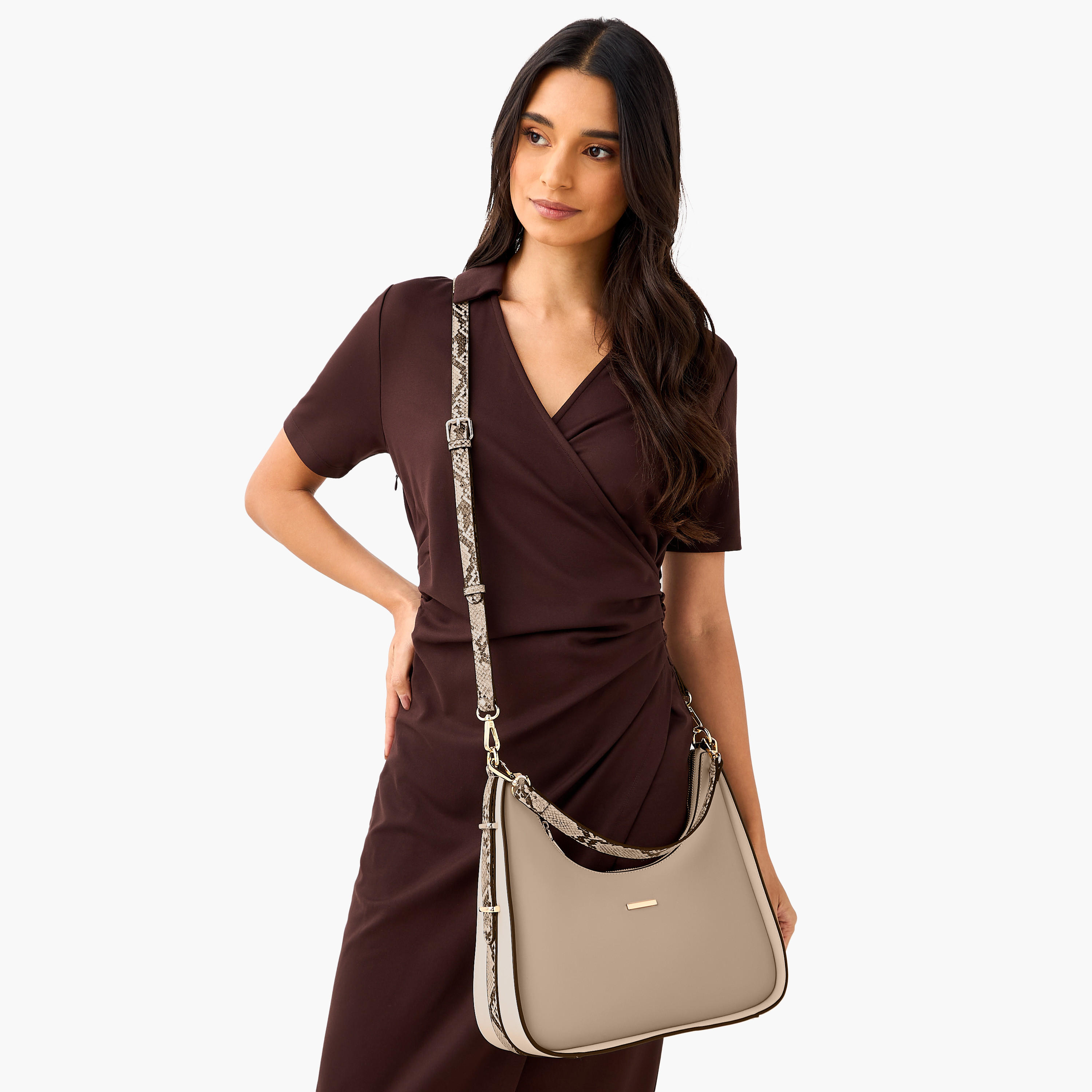 شنطة كتف سادة بحزام بطبعات حيوانات من ساشا-women-bagsandwallets-handbags-image-2