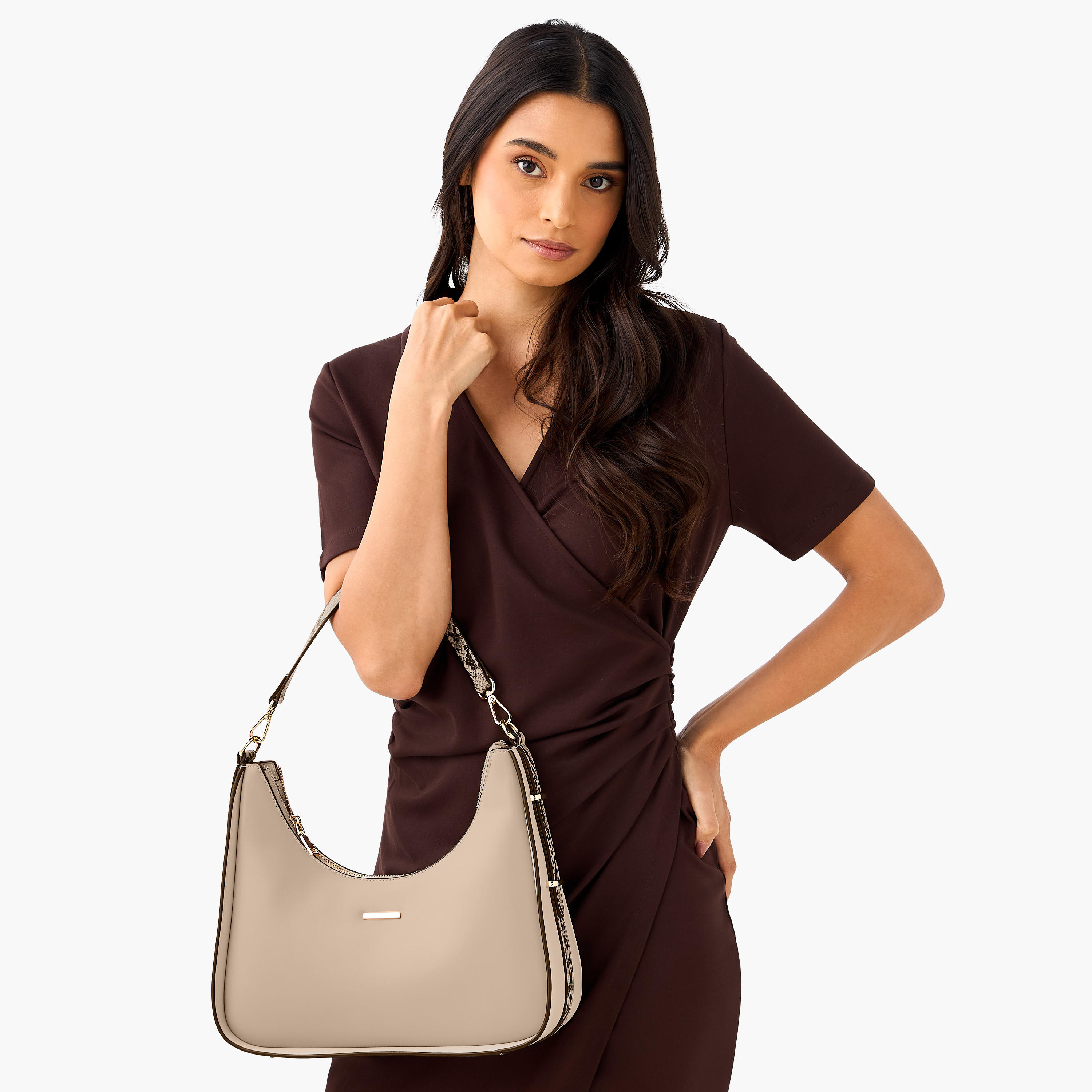 شنطة كتف سادة بحزام بطبعات حيوانات من ساشا-women-bagsandwallets-handbags-image-8