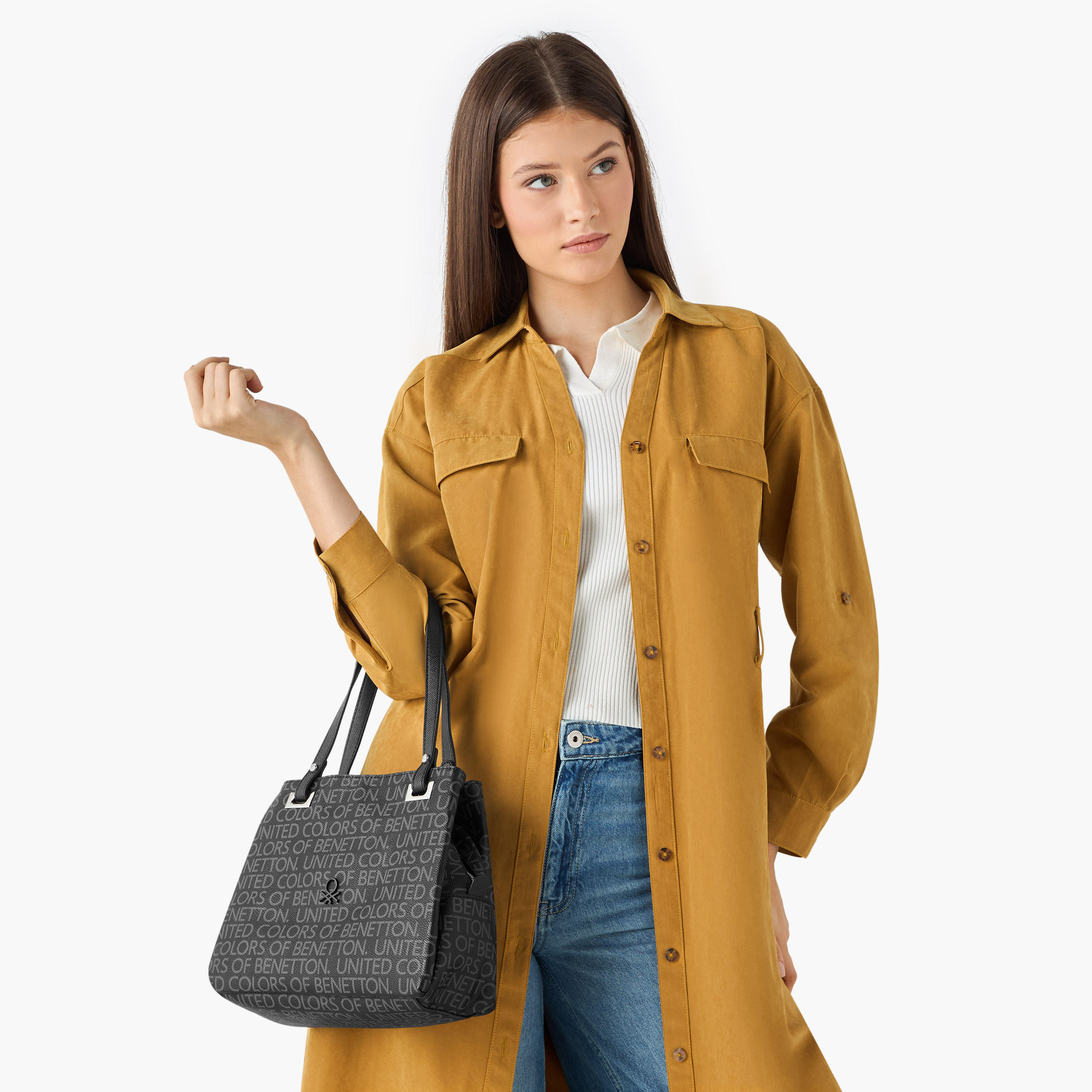 شنطة توتي بمقابض مزدوجة وطبعات مونوجرام من يونايتد كولورز أوف بينيتون-women-bagsandwallets-handbags-image-2
