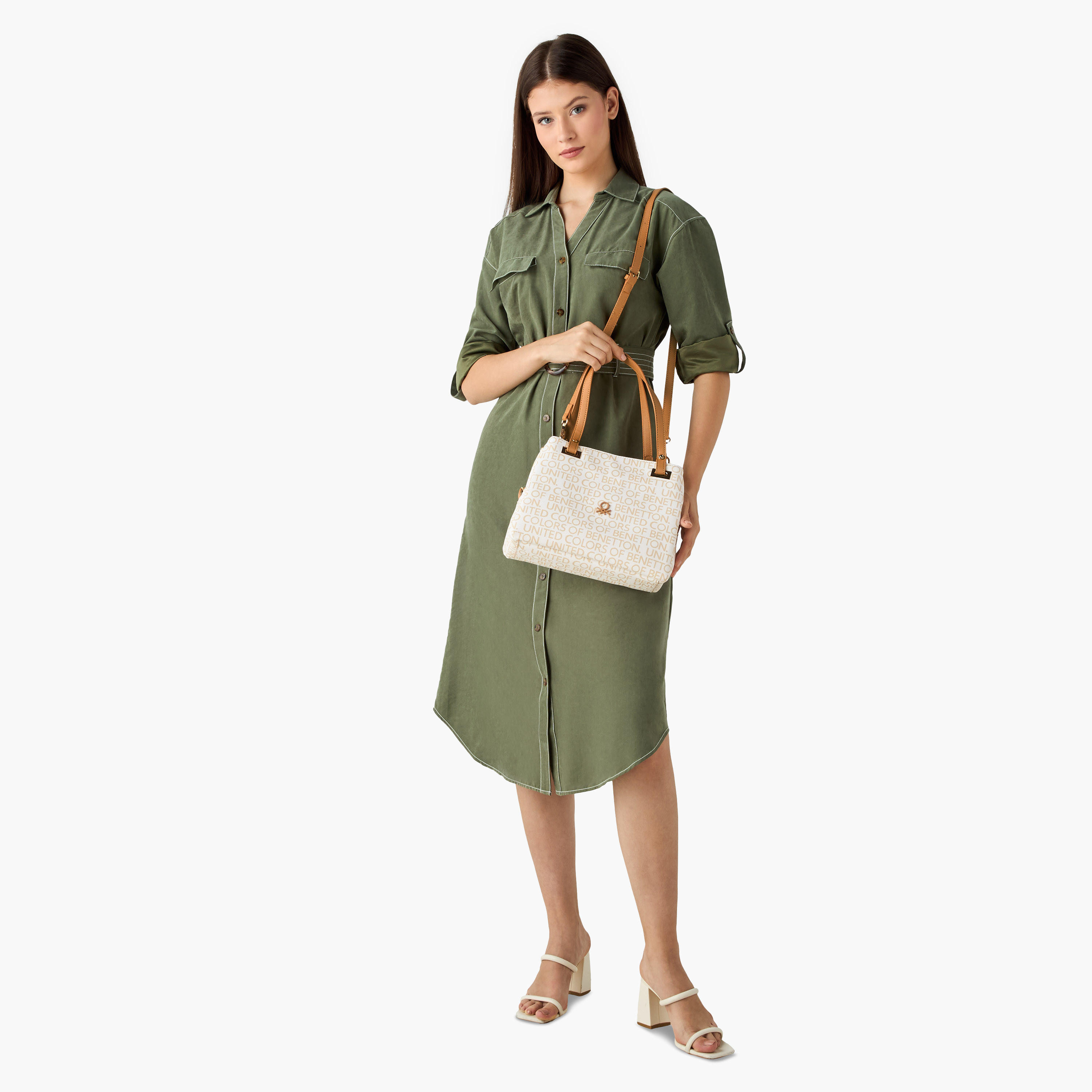 شنطة توتي بطبعات مونوجرام ومقابض مزدوجة من يو سي بي-women-bagsandwallets-handbags-image-8