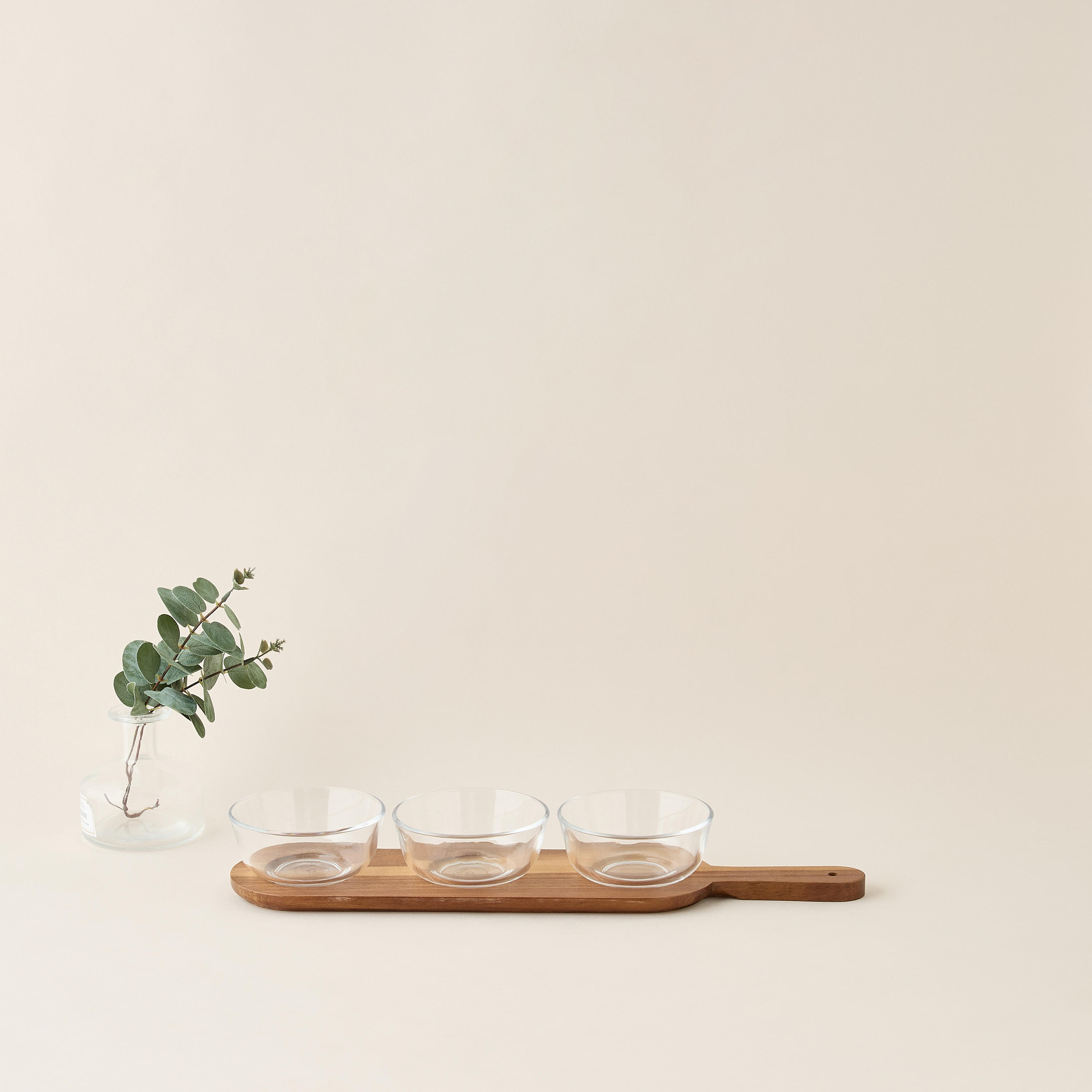 3-Piece Glass Bowl Set with Wooden Tray-household-dining-serveware-chipsanddip-image-2