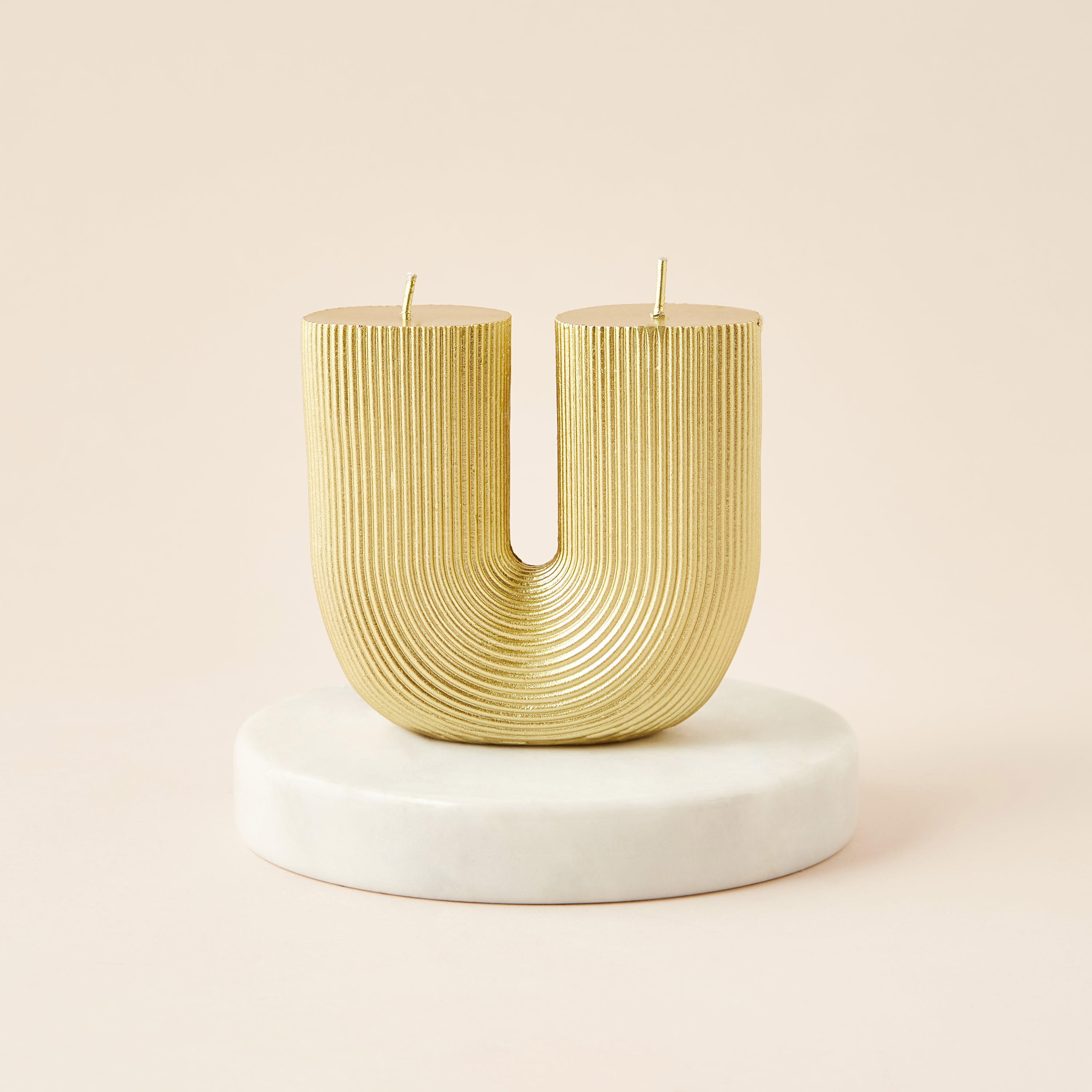 Ribbed U-Shaped Unscented Pillar Candle - 10 cm-household-homefragrance-candles-image-2