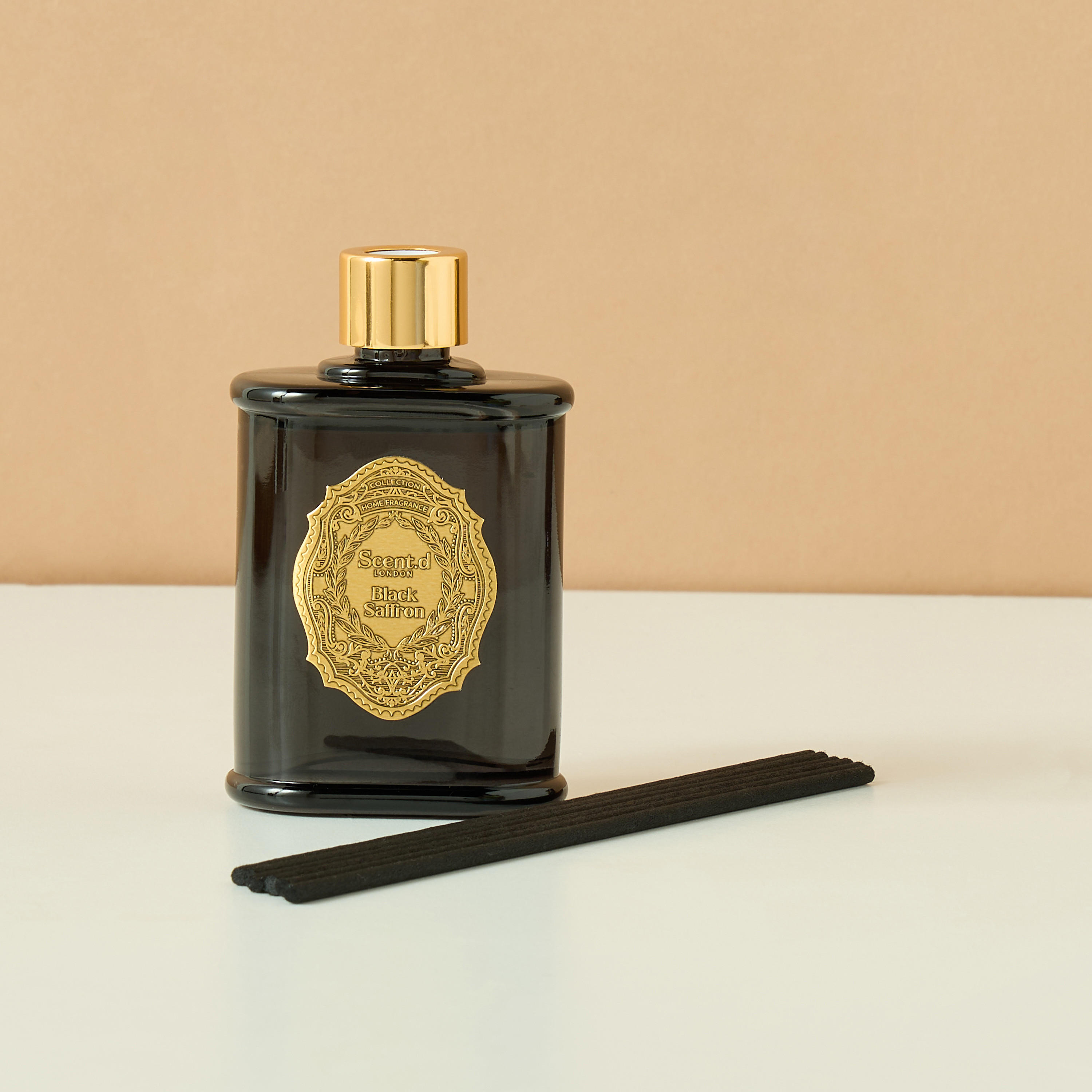 Scent.d London 2-Piece Oriental Luxe Black Saffron Scented Candle and Reed Diffuser Gift Set-household-homefragrance-fragrancegiftset-image-2