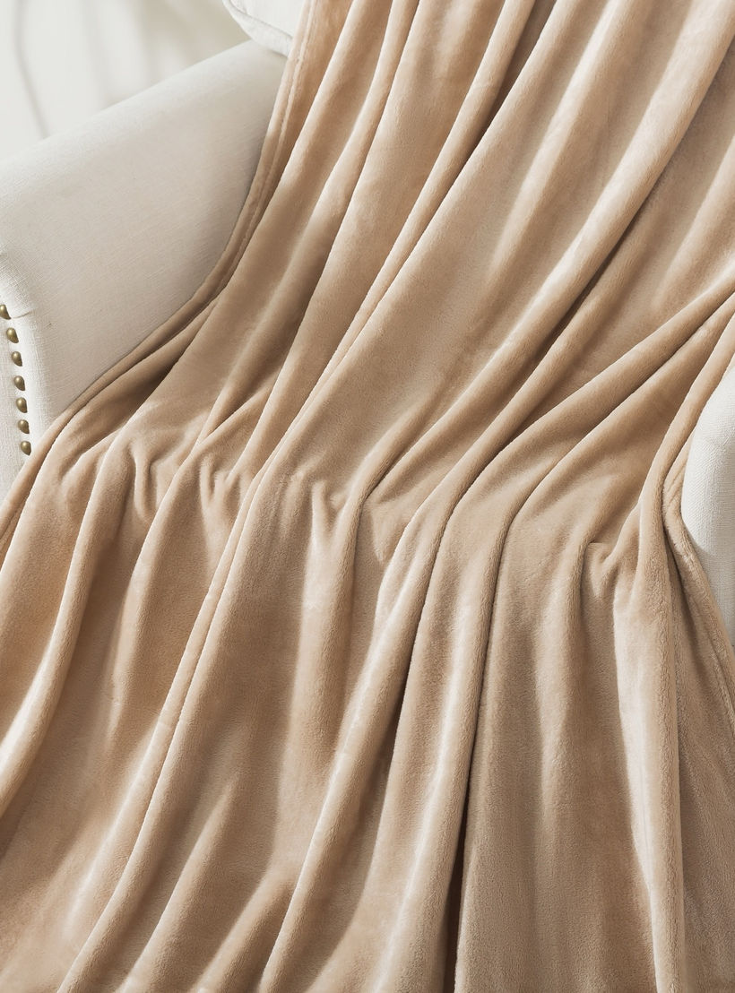 Luxury Plush Flannel Blanket - 150x200 cm-household-bedding-blankets-image-2