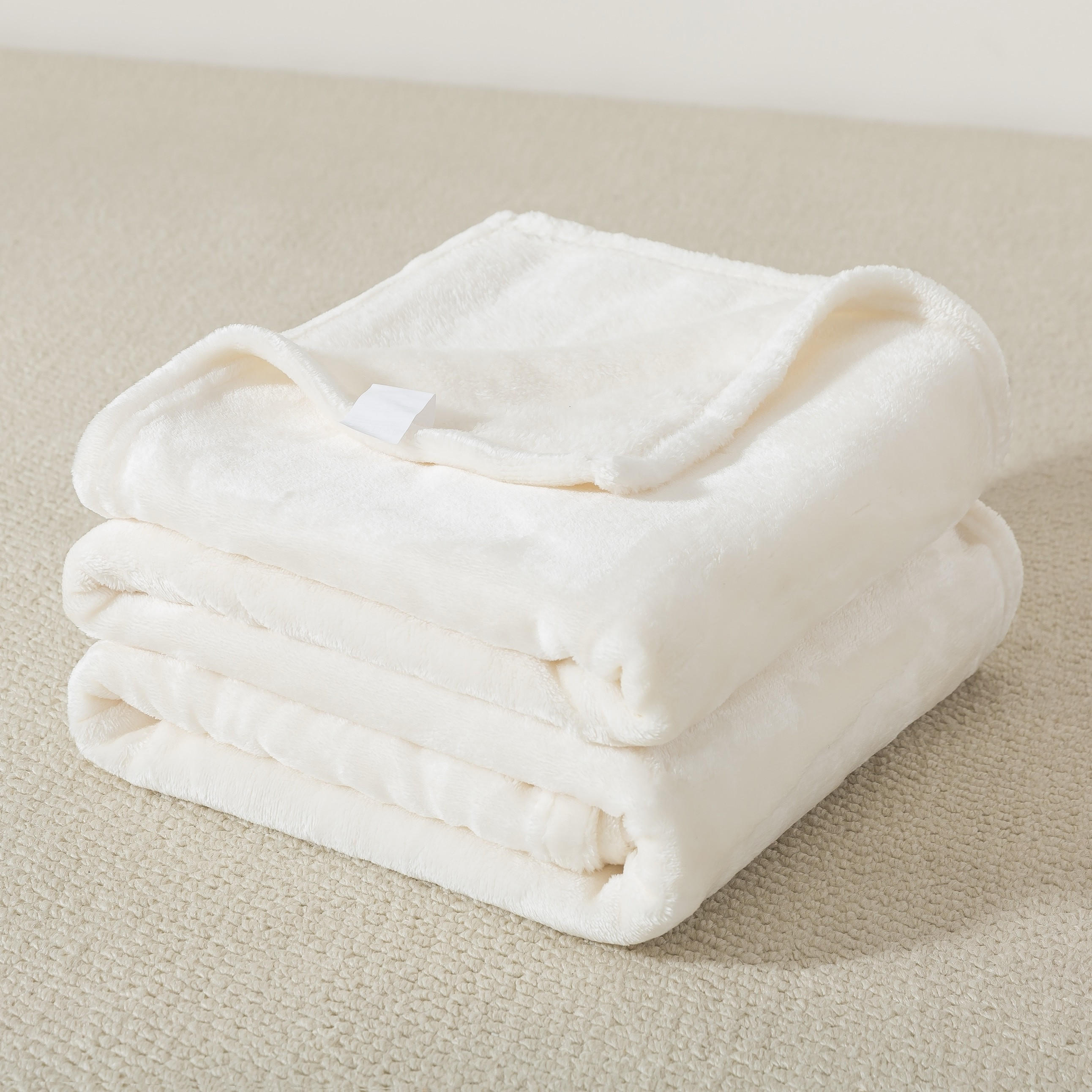 Luxury Plush Flannel Blanket - 150x200 cm-household-bedding-blankets-image-7