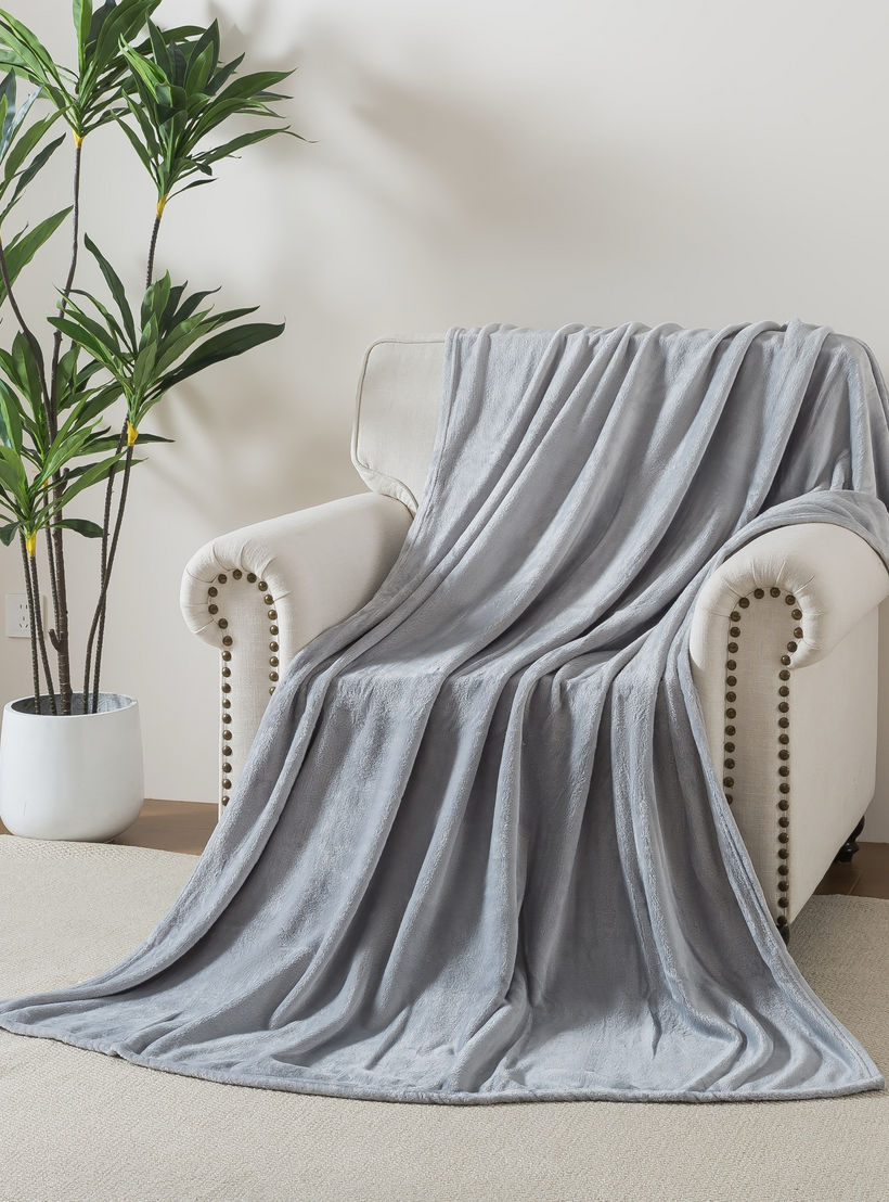 Luxury Plush Flannel Blanket - 150x200 cm-household-bedding-blankets-image-2