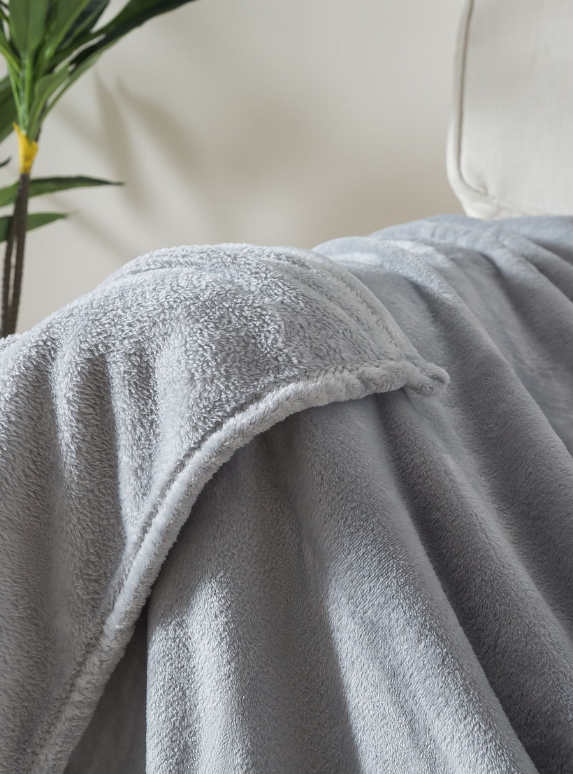Luxury Plush Flannel Blanket - 150x200 cm-household-bedding-blankets-image-5