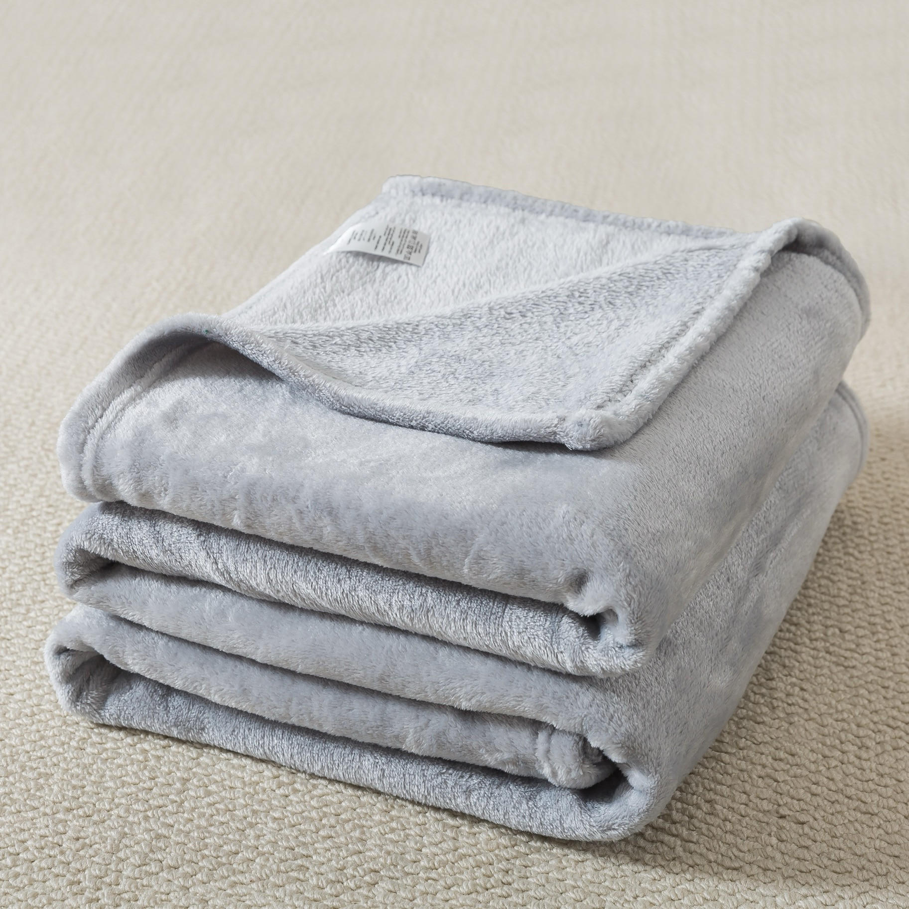 بطانية فلانيل مخملية فاخرة - 150x200 سم-household-bedding-blankets-image-7