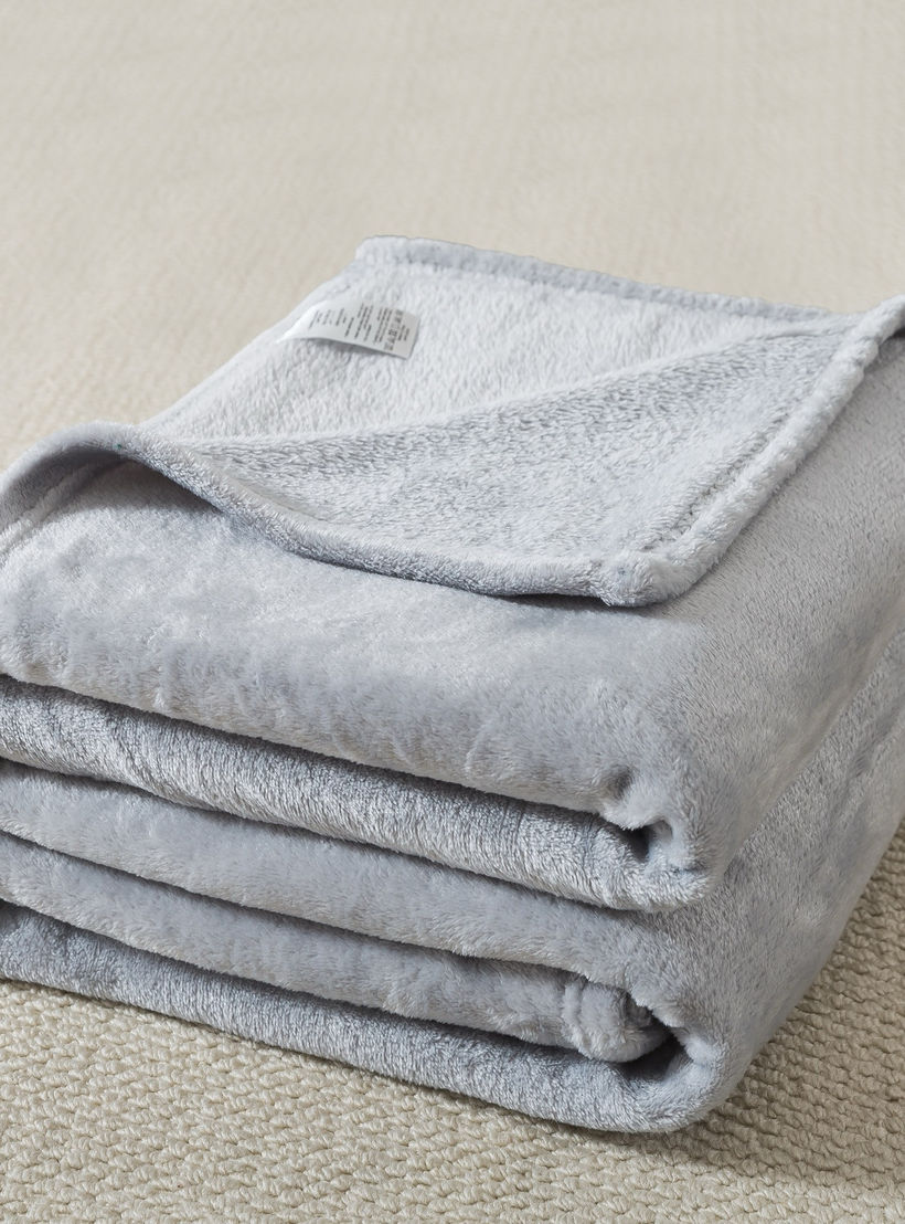 Luxury Plush Flannel Blanket - 150x200 cm-household-bedding-blankets-image-7