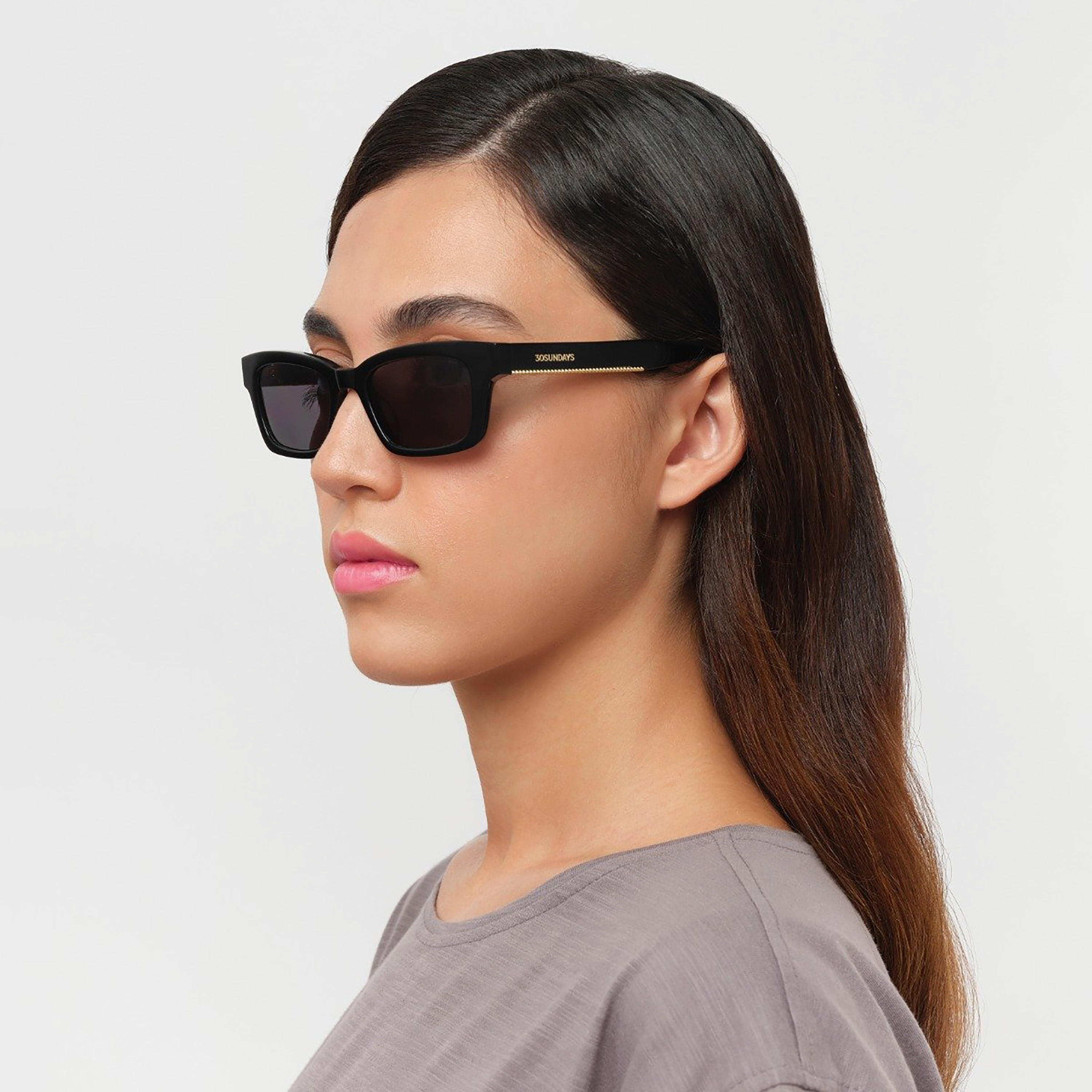 30Sundays Dahana 50 MM Grey Rectangle Sunglasses | sw40107-30s-000427-0107-50-women-sunglasses-image-7