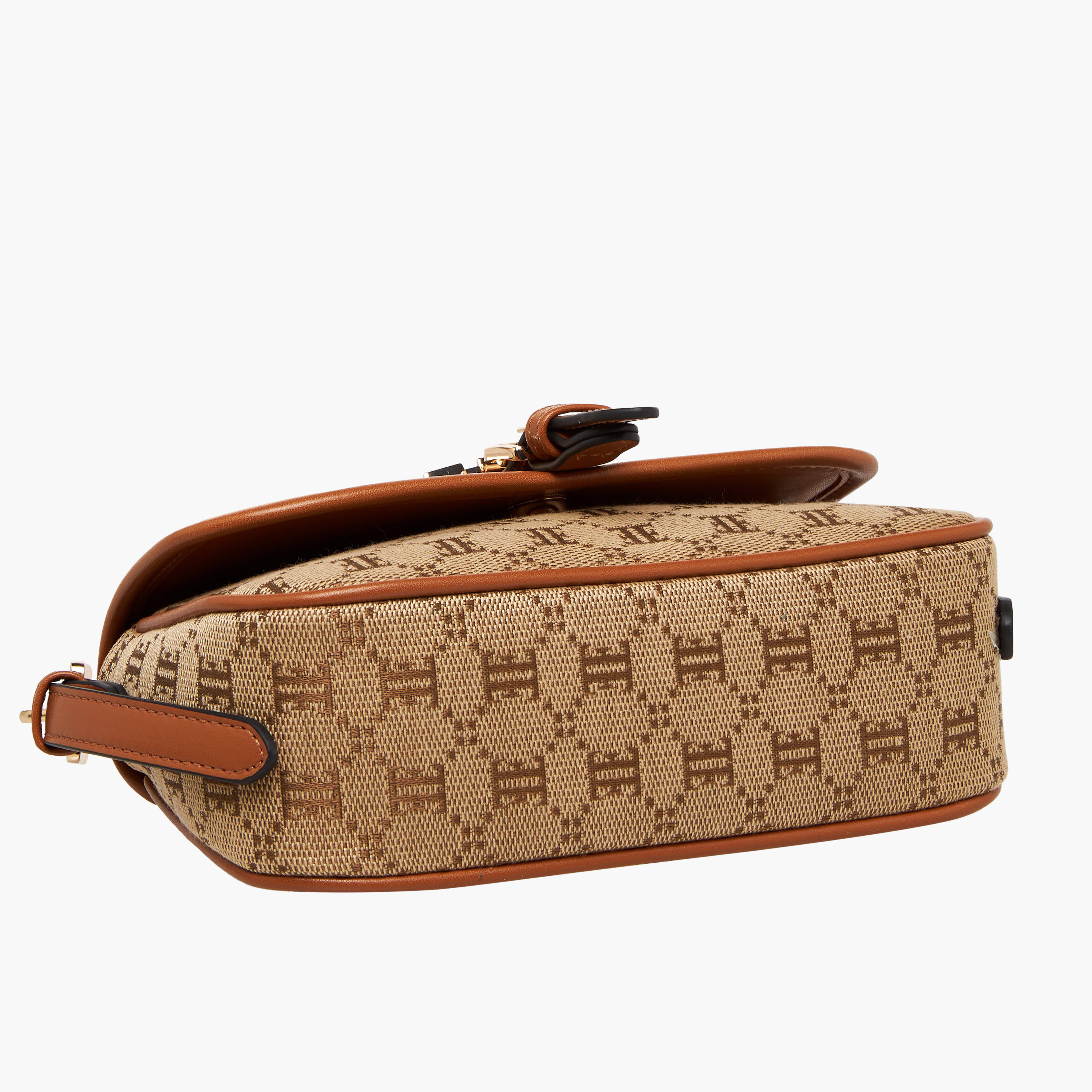 شنطة كروس بودي بحزام قابل للتعديل وتزيينات مونوجرام من إيل-women-bagsandwallets-handbags-image-7