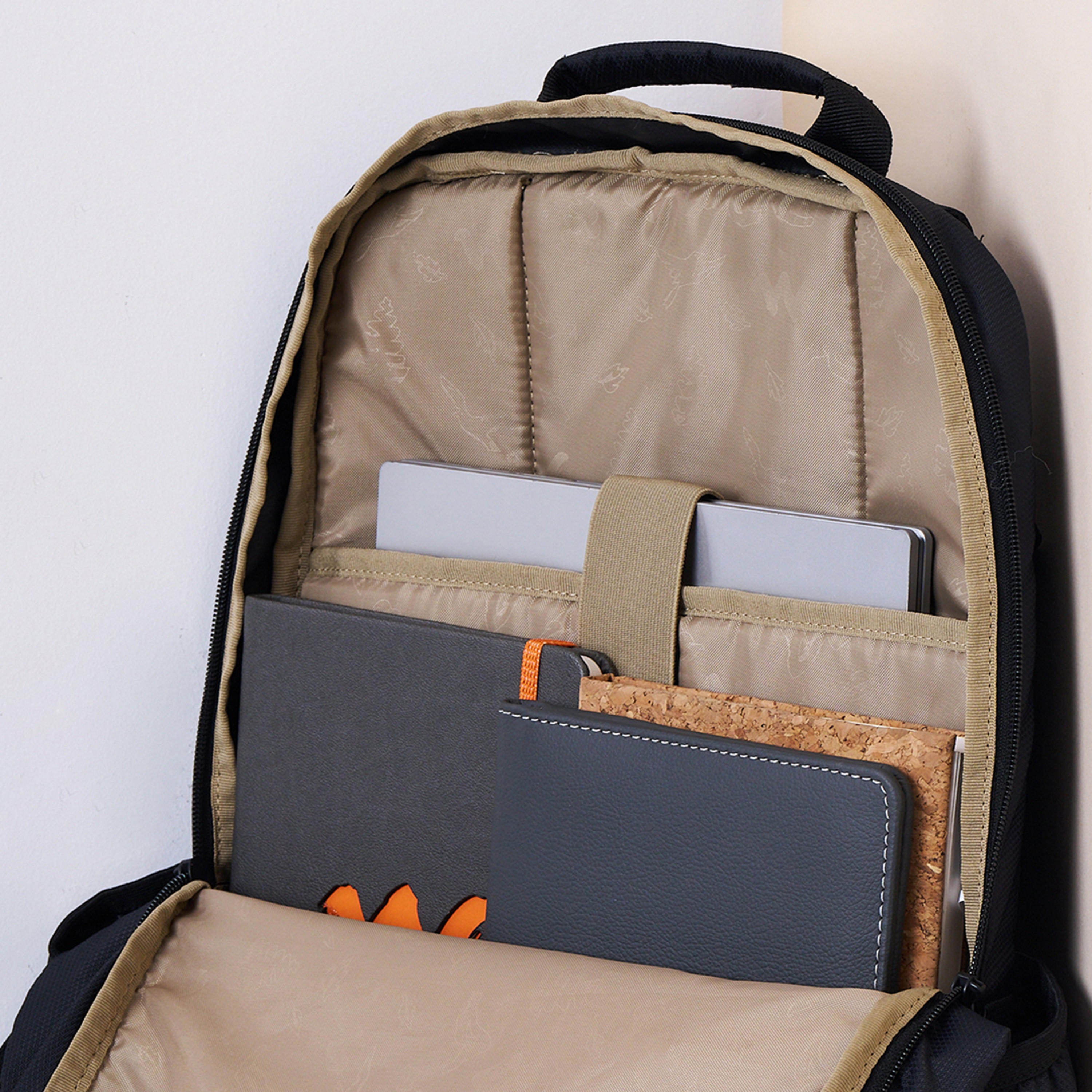 Wildcraft Solid School Backpack with Adjustable Shoulder Straps - 25x32x46 cms-school-bagsandbackpacks-backpacks-image-11