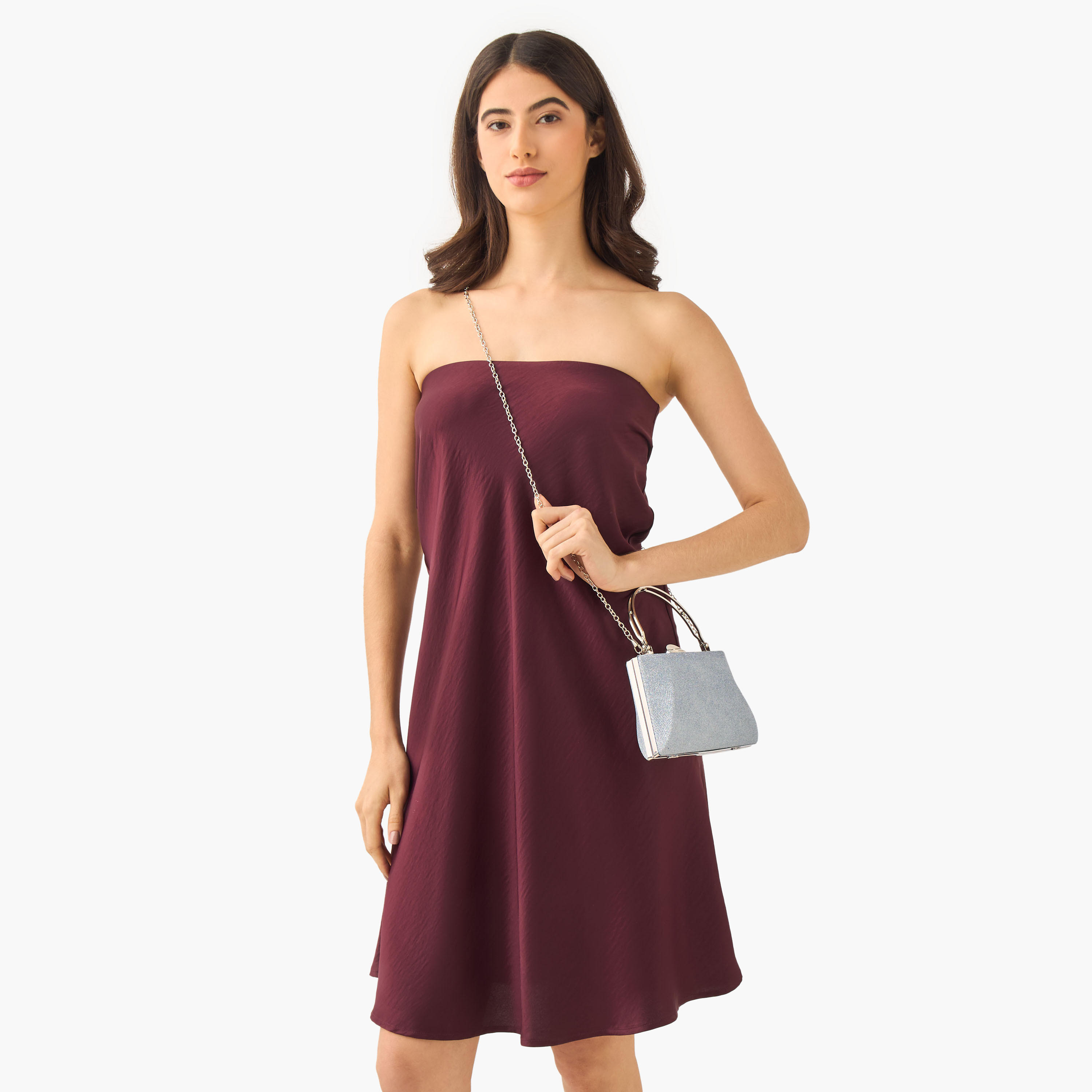 شنطة كلاتش بارزة الملمس بحزام سلسلة قابل للفصل من ساشا-women-bagsandwallets-handbags-image-2