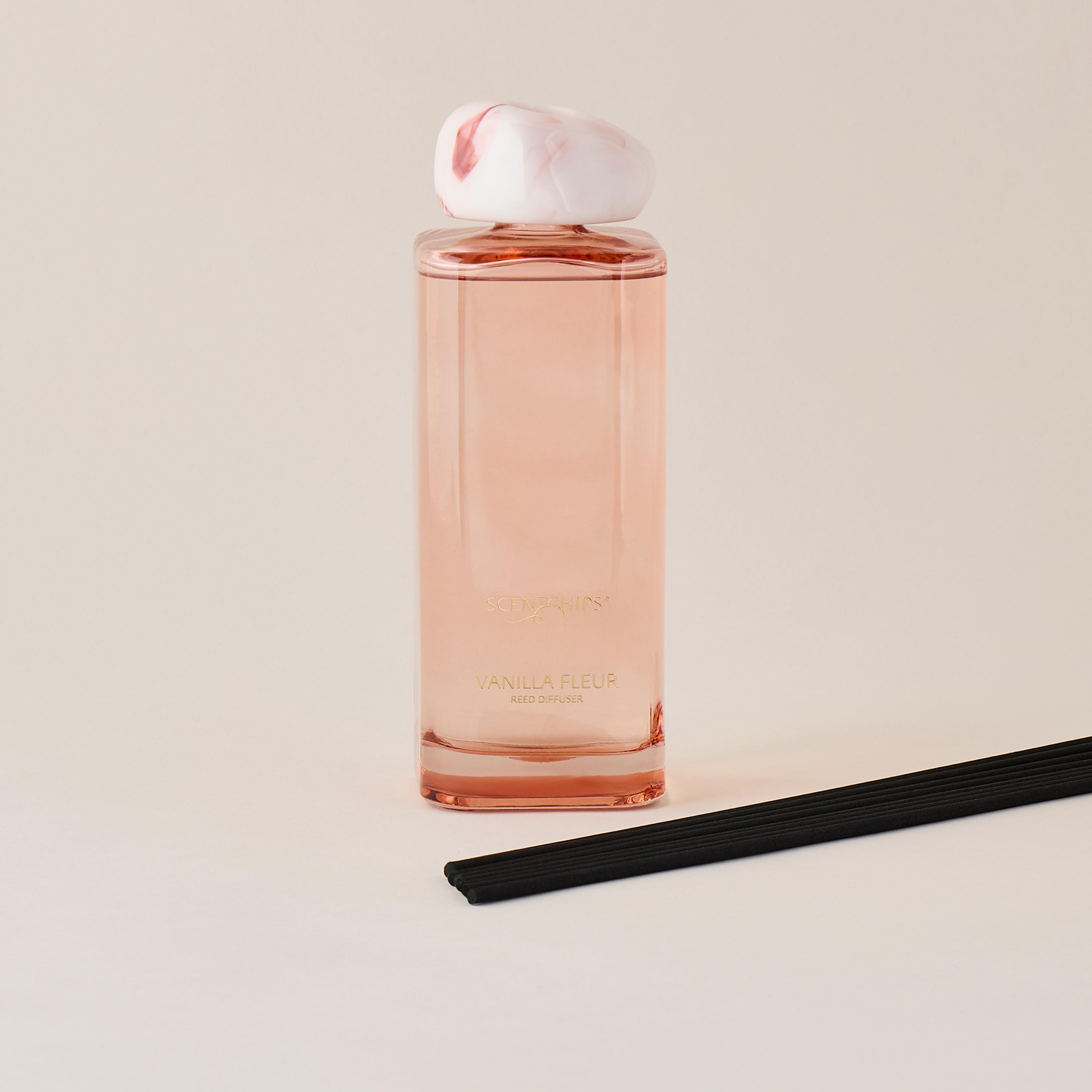 Scent.d London Sweet Vanilla Reed Diffuser - 500 ml-household-homefragrance-reeddiffusers-image-3