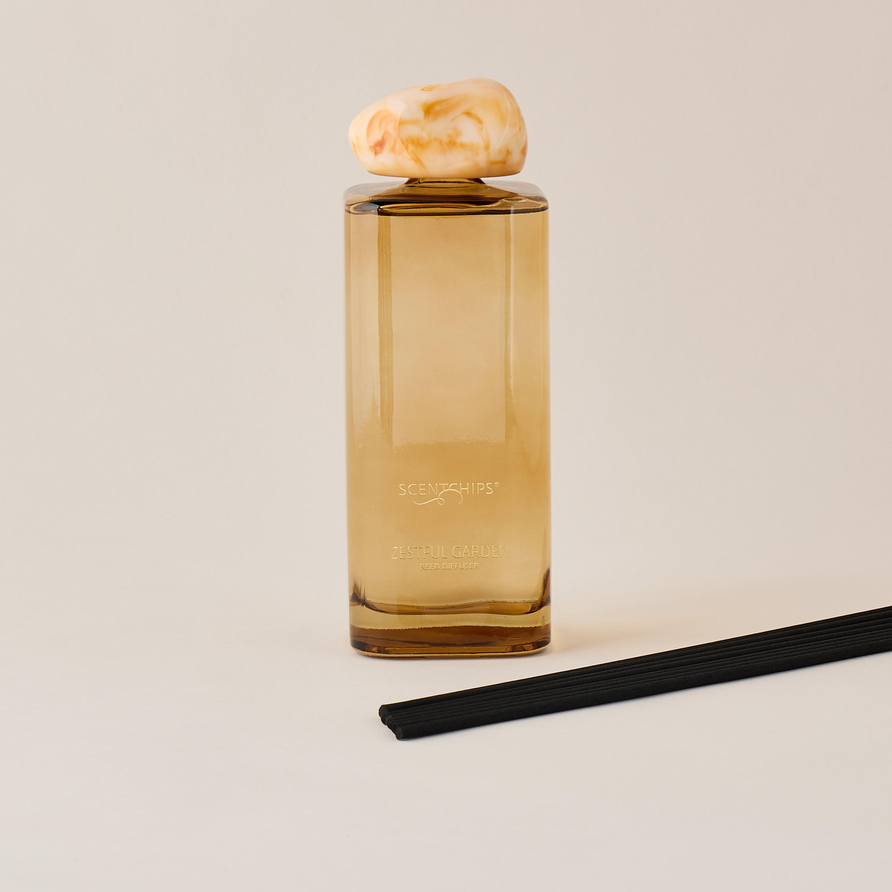 Scent.d London Sweet Vanilla Reed Diffuser - 500 ml-household-homefragrance-reeddiffusers-image-3