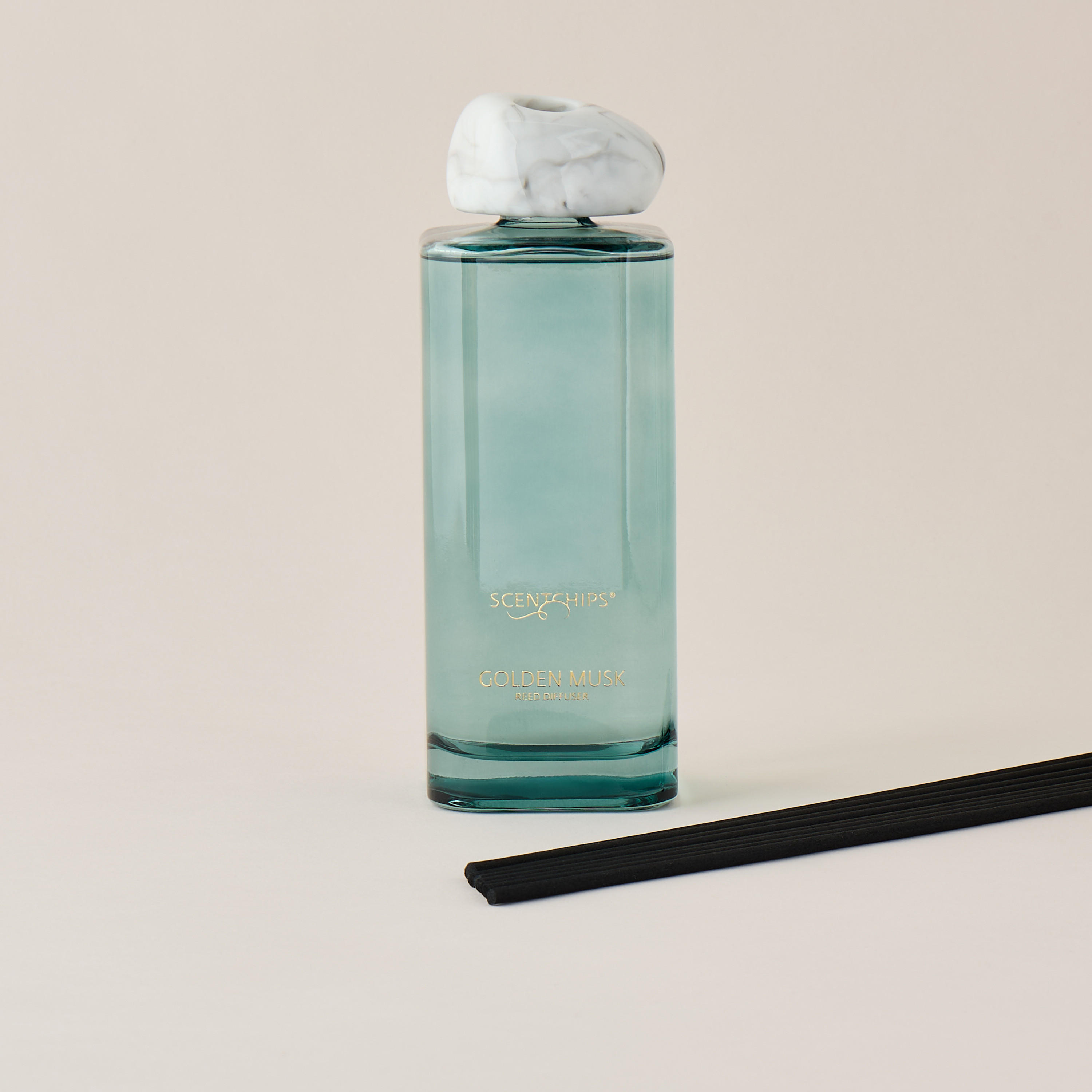 Scent.d London Sweet Vanilla Reed Diffuser - 500 ml-household-homefragrance-reeddiffusers-image-3