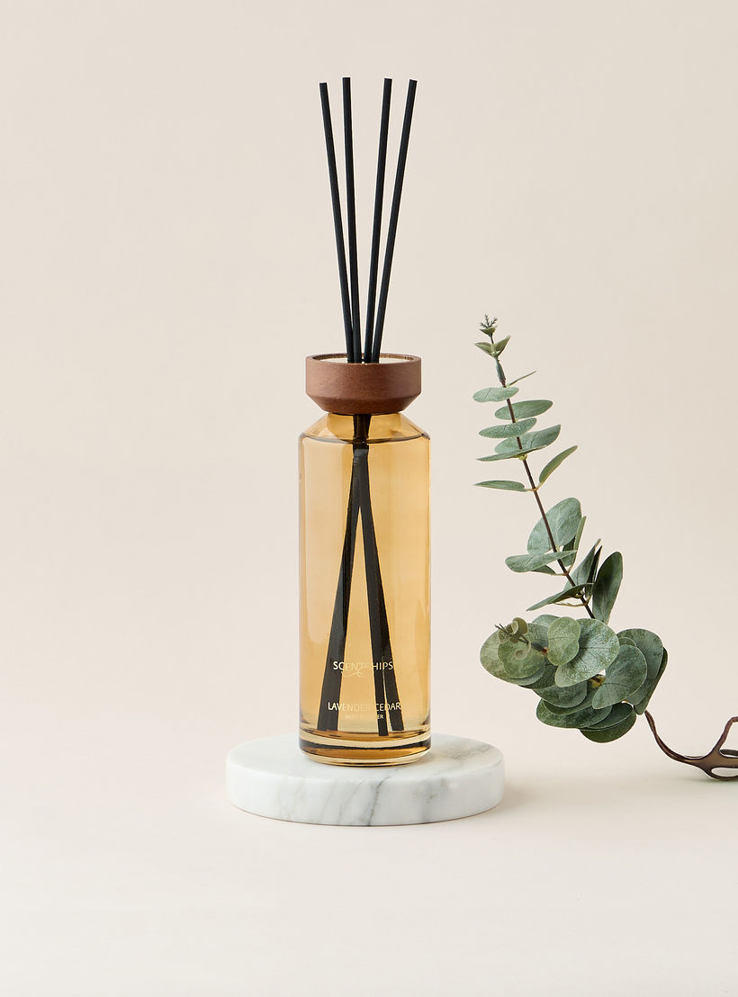 موزع عطور بالأعواد سويت فانيلا من سينت.دي لندن - 500 مل-household-homefragrance-reeddiffusers-image-1