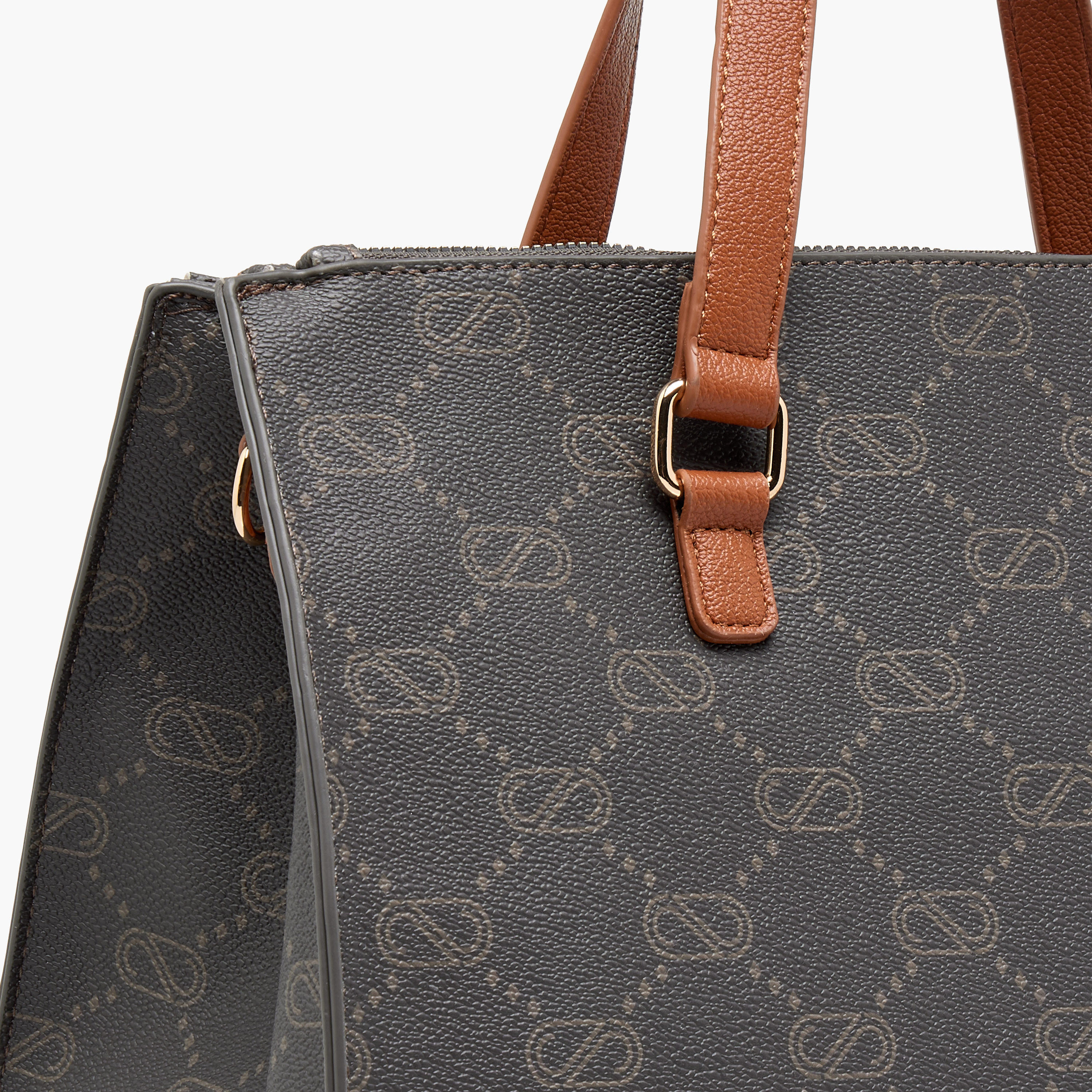 شنطة توتي بطبعات مونوجرام مع محفظة من ساشا-women-bagsandwallets-handbags-image-6