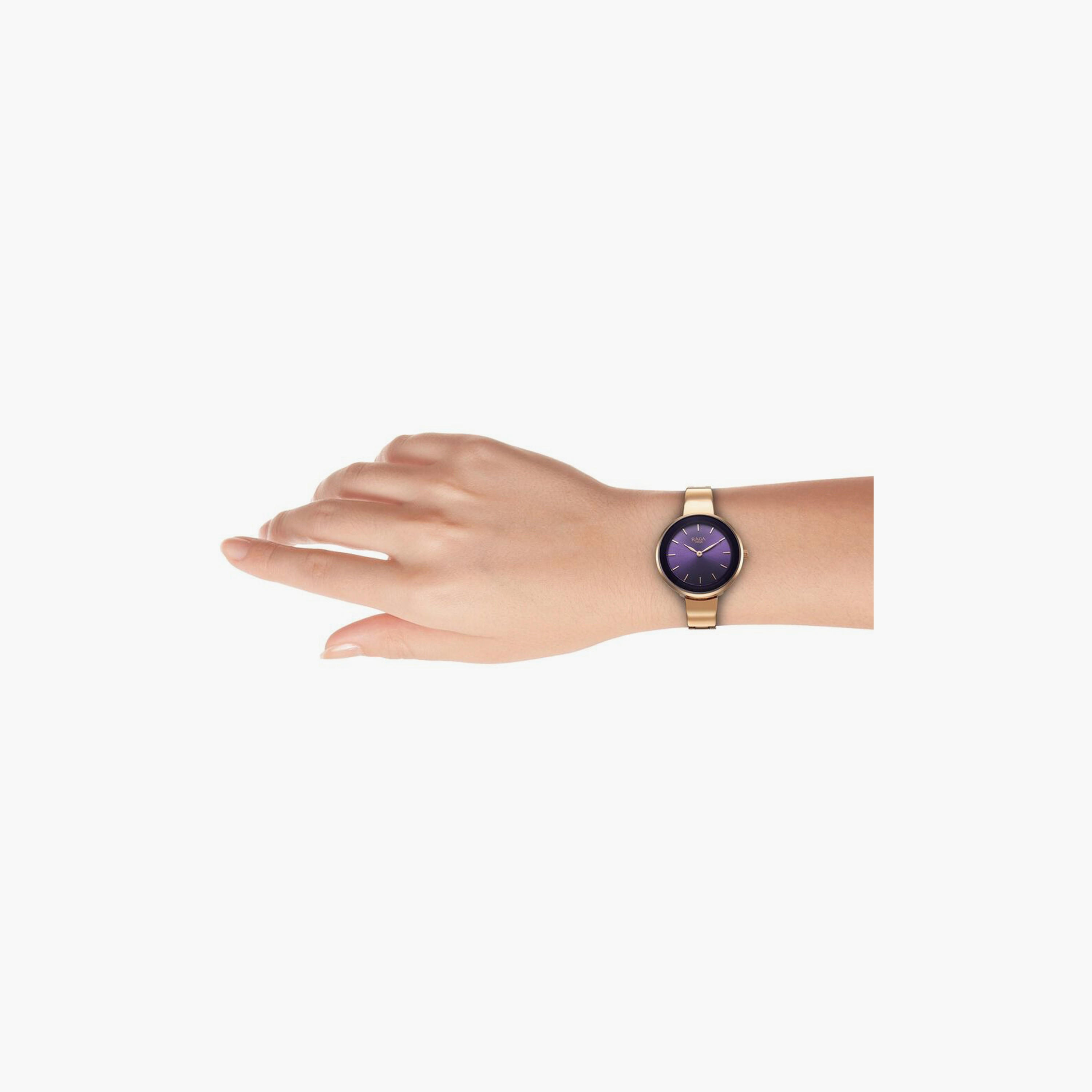 ساعة يد نسائية تيتان بقطر 32 مم أنالوج ذهبية وردية ستانلس ستيل | 95276WM01-women-watchesandjewellery-watches-image-5