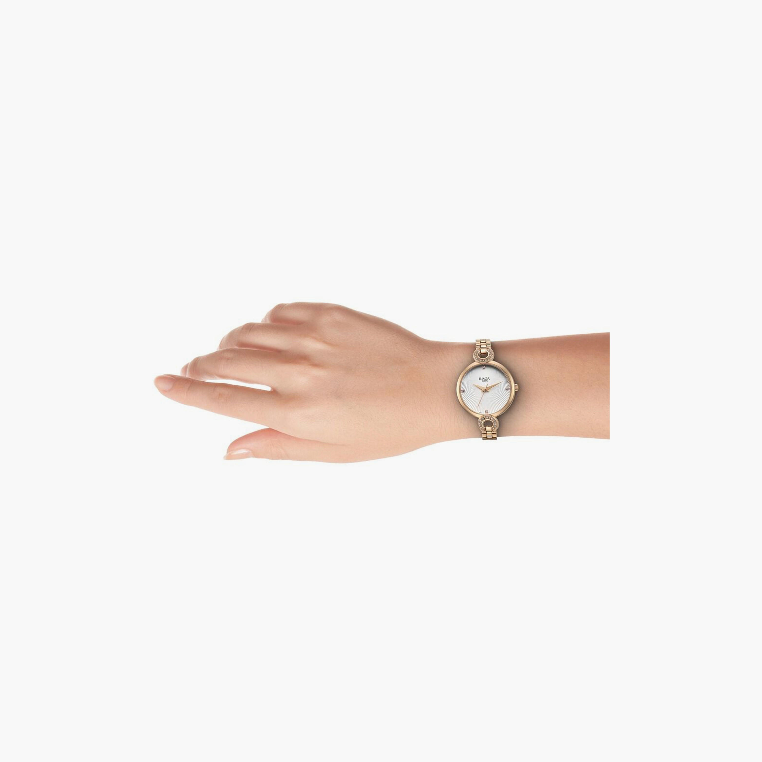 ساعة يد نسائية تيتان بقطر 30 مم أنالوج ذهبية وردية ستانلس ستيل | 95278WM01-women-watchesandjewellery-watches-image-5