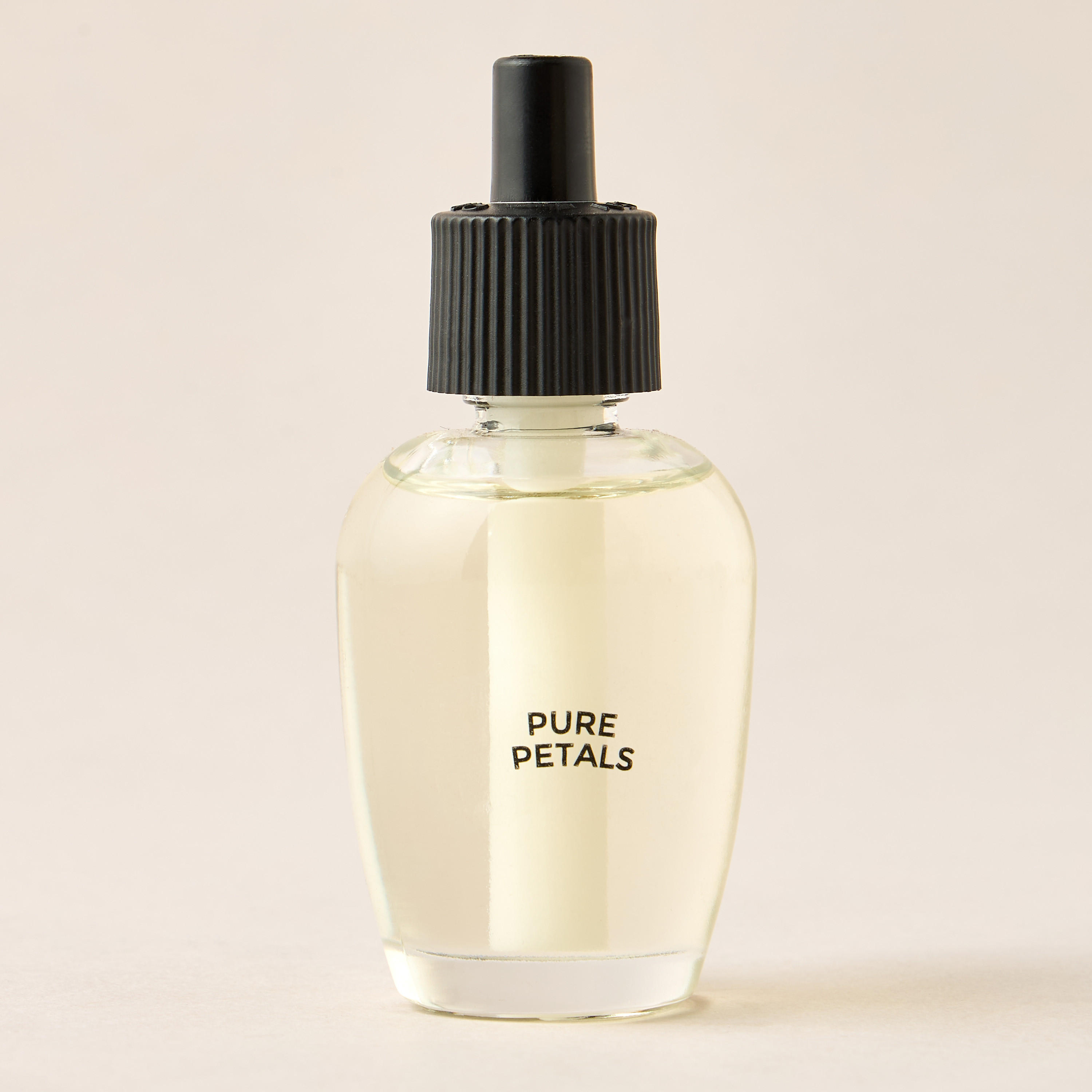 Mahogany Oakwood Home Fragrance Plug-In Refill - 26 ml-household-homefragrance-fragranceoilsandessence-image-1
