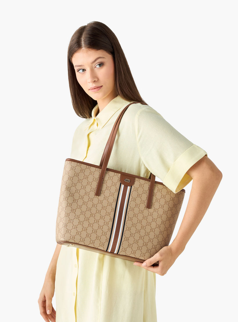 شنطة توتي بطبعات مع محفظة من كريسبيلا-women-bagsandwallets-handbags-image-2