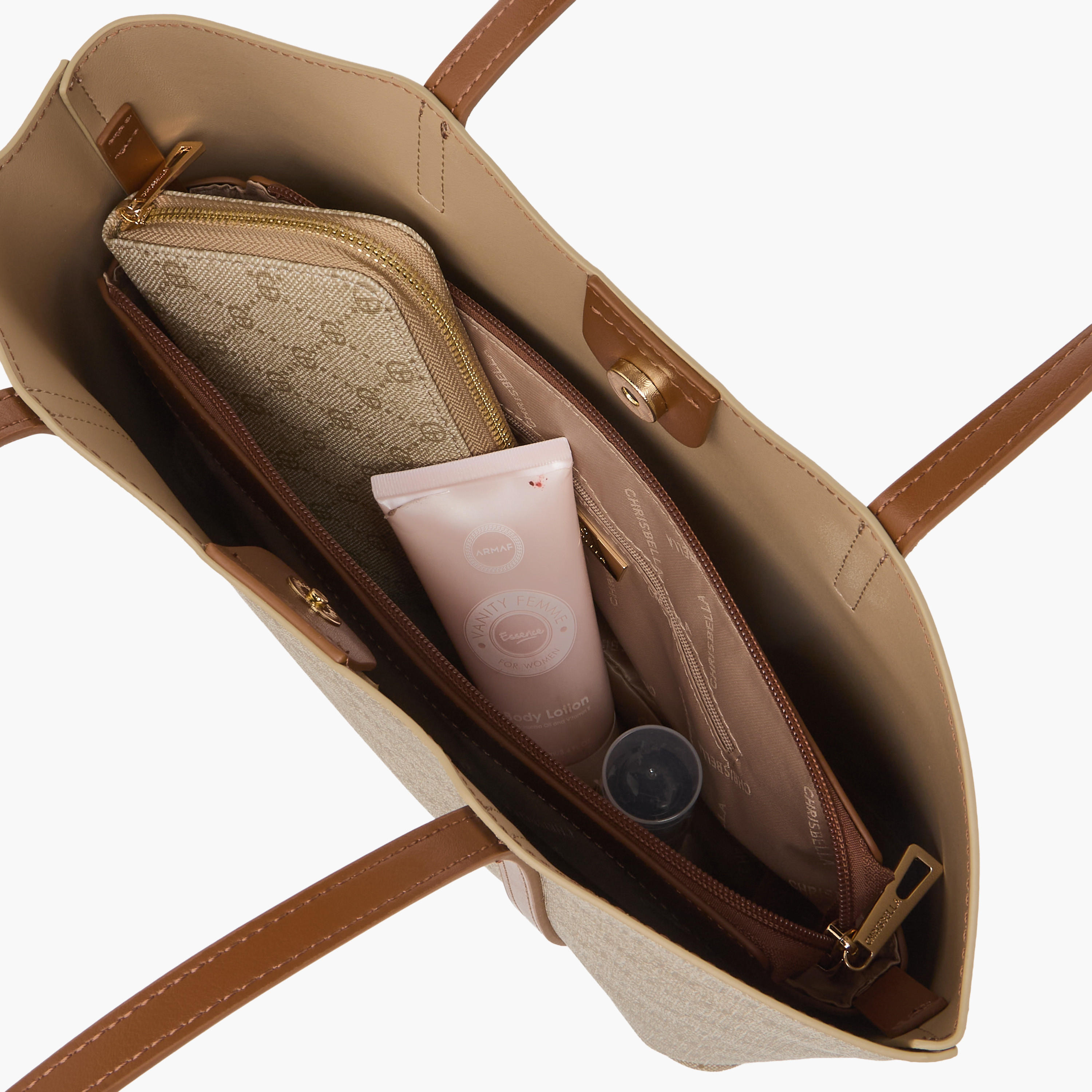 شنطة توتي بطبعات مونوجرام مع محفظة بسحاب إغلاق دائري من كريسبيلا-women-bagsandwallets-handbags-image-11