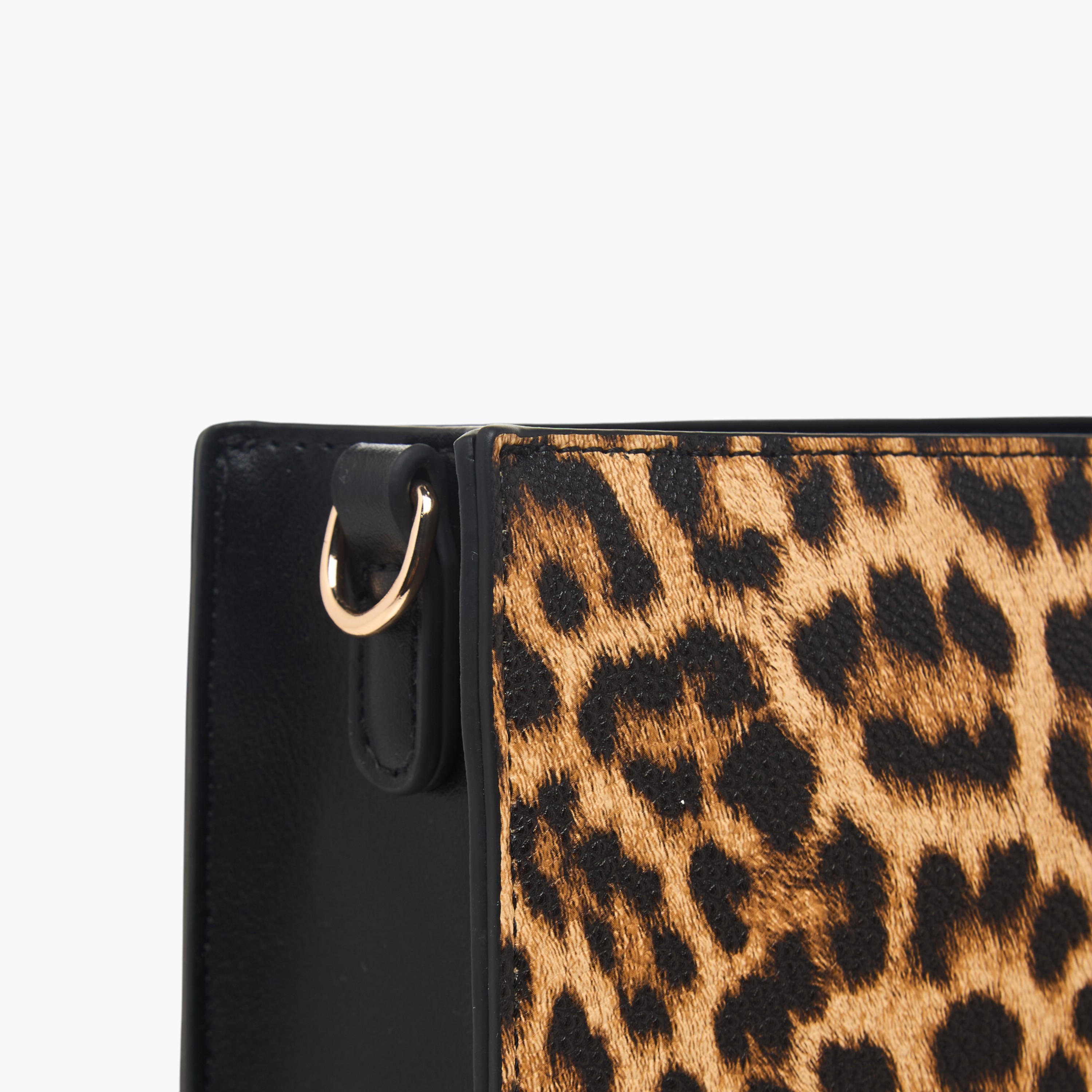 شنطة كلاتش بحزام قابل للفصل وطبعات حيوانات من سيليست-women-bagsandwallets-handbags-image-7
